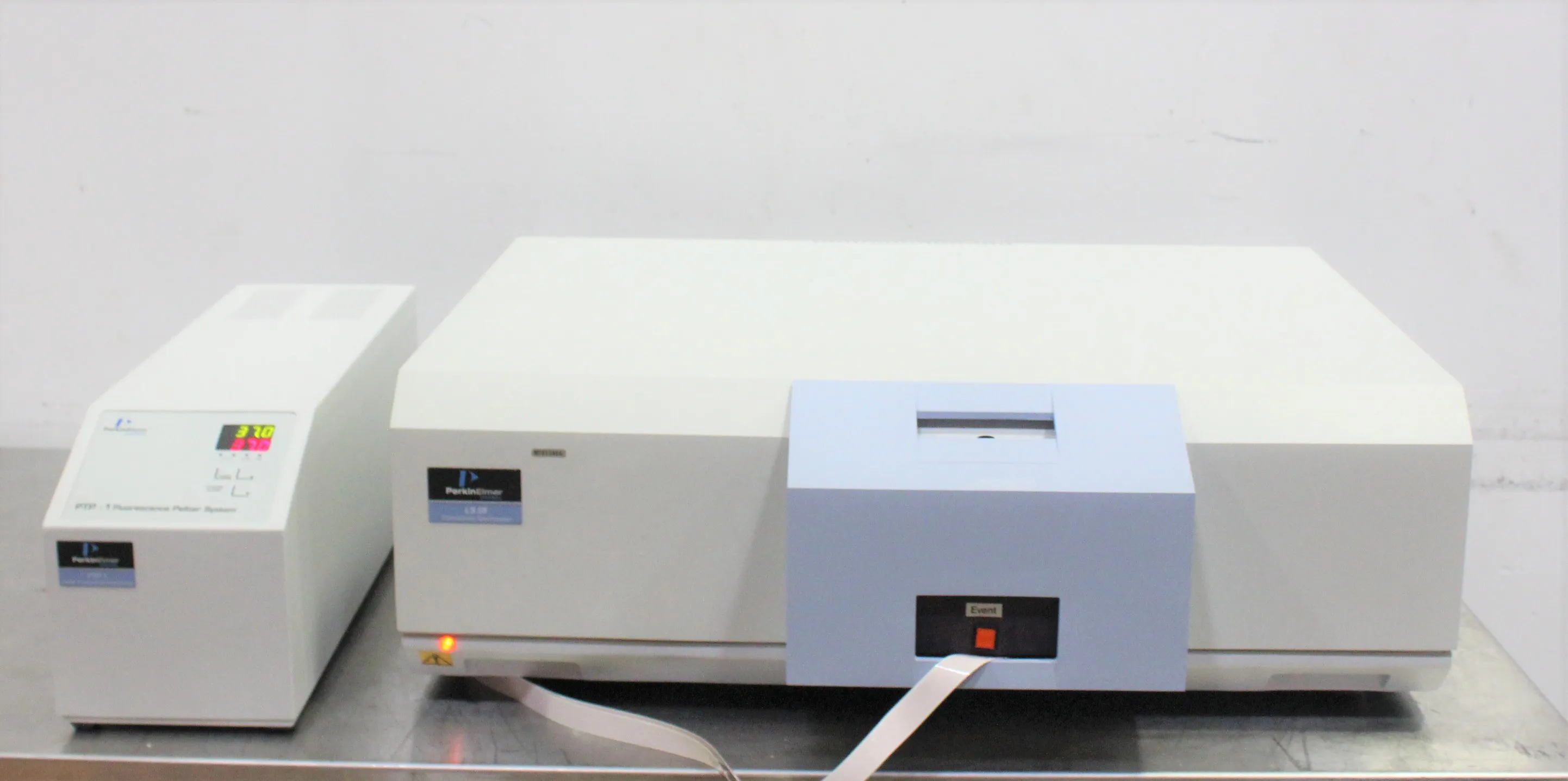 PerkinElmer LS55 Fluorescence Spectrometer