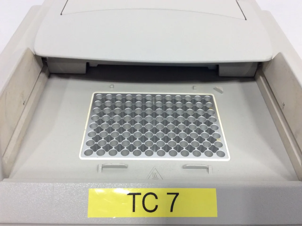 Applied Biosystems 9700 PCR Thermal Cycler GeneAmp System 96