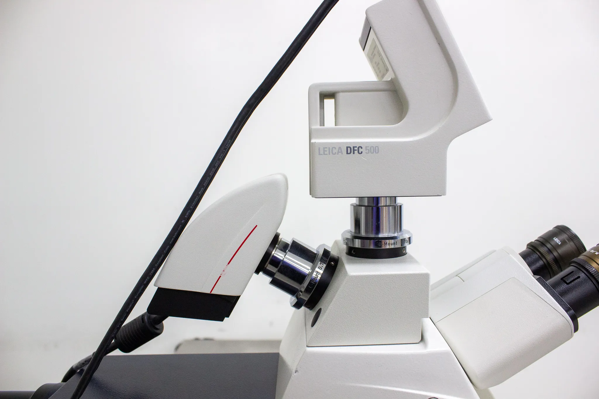 Leica DMLB 100S Microscope w/ DFC365 FX & DFC500 Camera