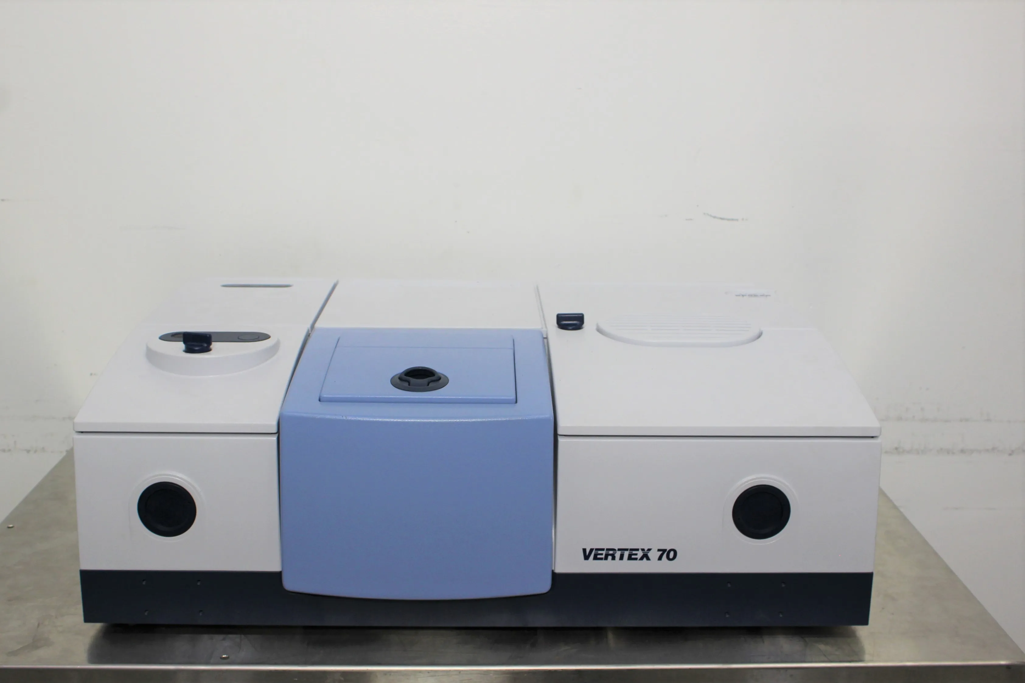 Used Bruker Vertex 70 Infrared Spectrometer - Multi-Well