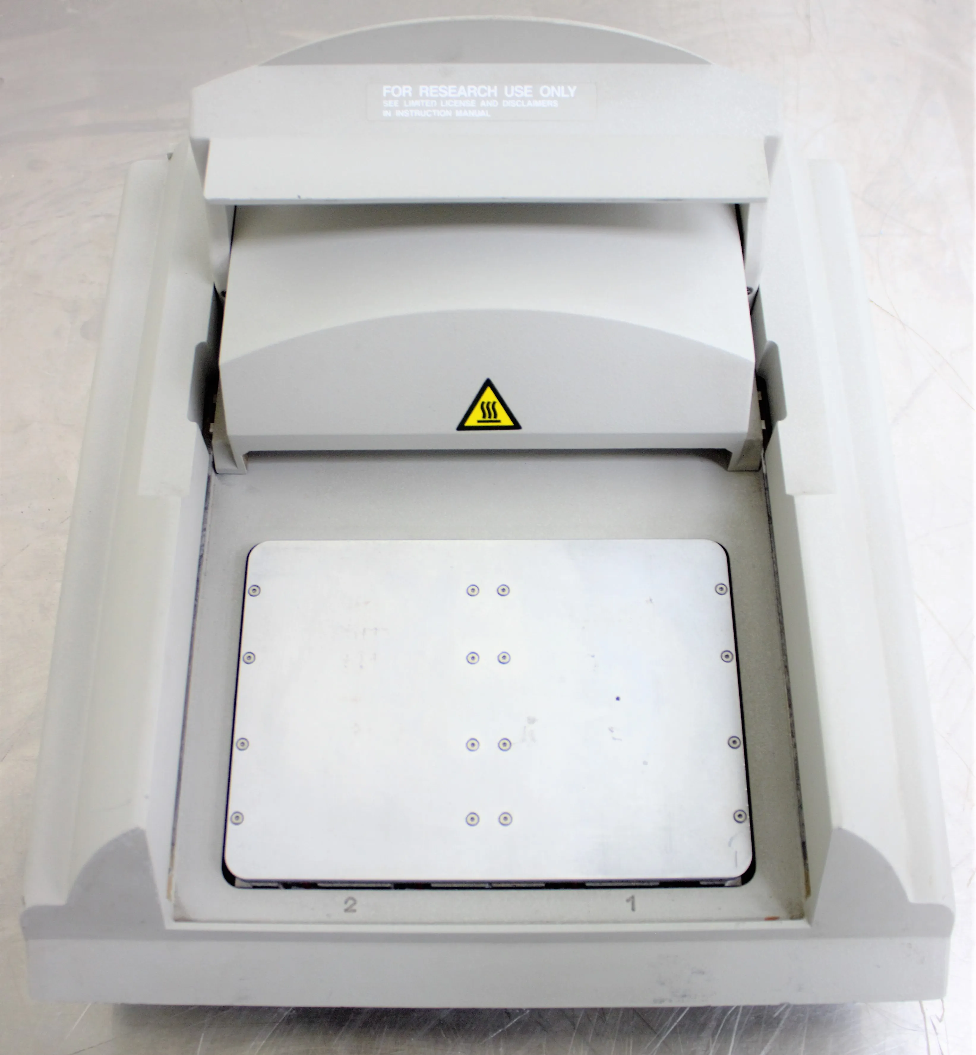 Applied Biosystems GeneAmp PCR System 9700 with Dual 384-Well Sample Block Module