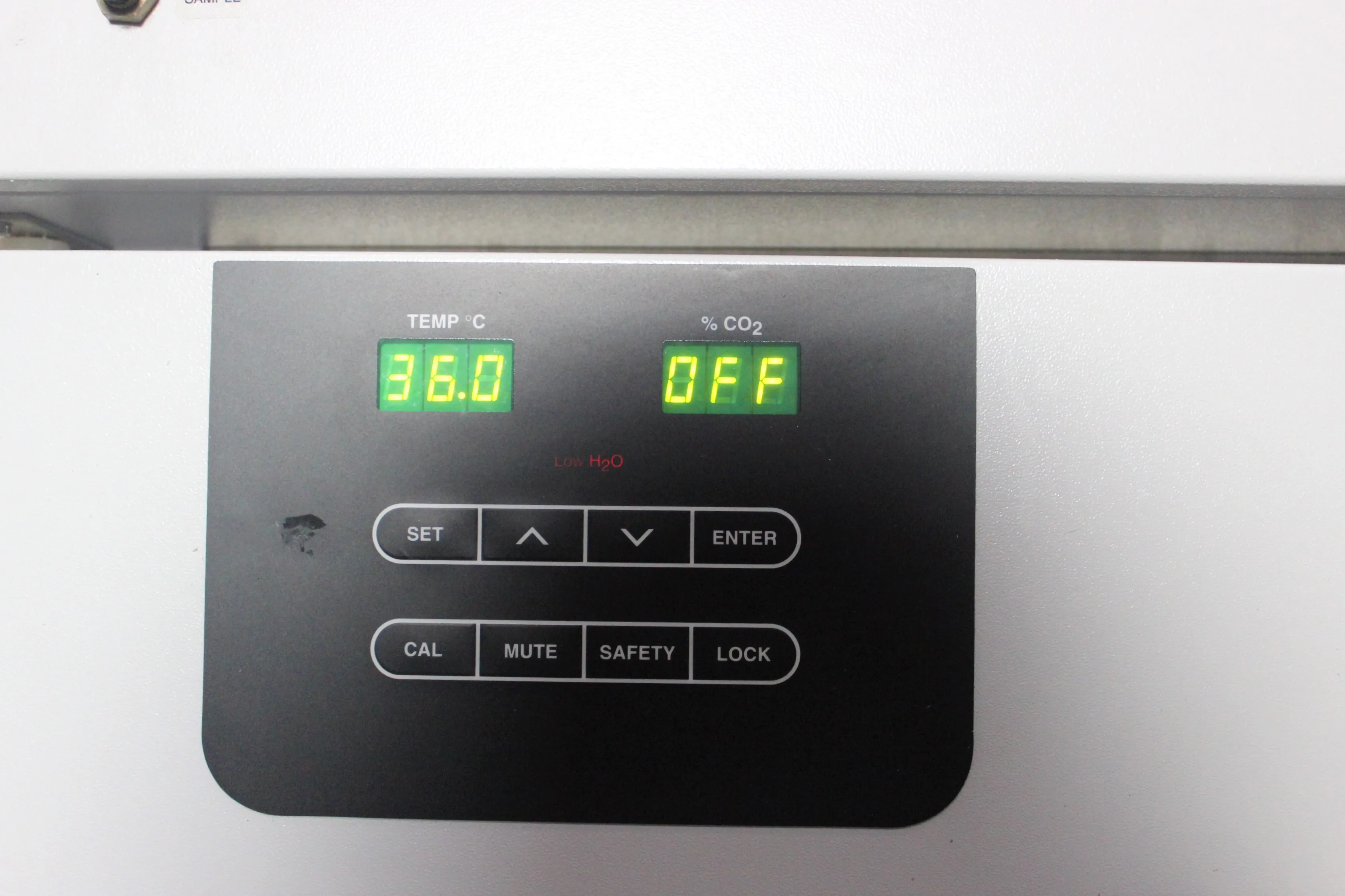 Hotpack CO2 Incubator 305741 Stainless Steel Interior LED Display Temperature CO2 Uniformity Fan