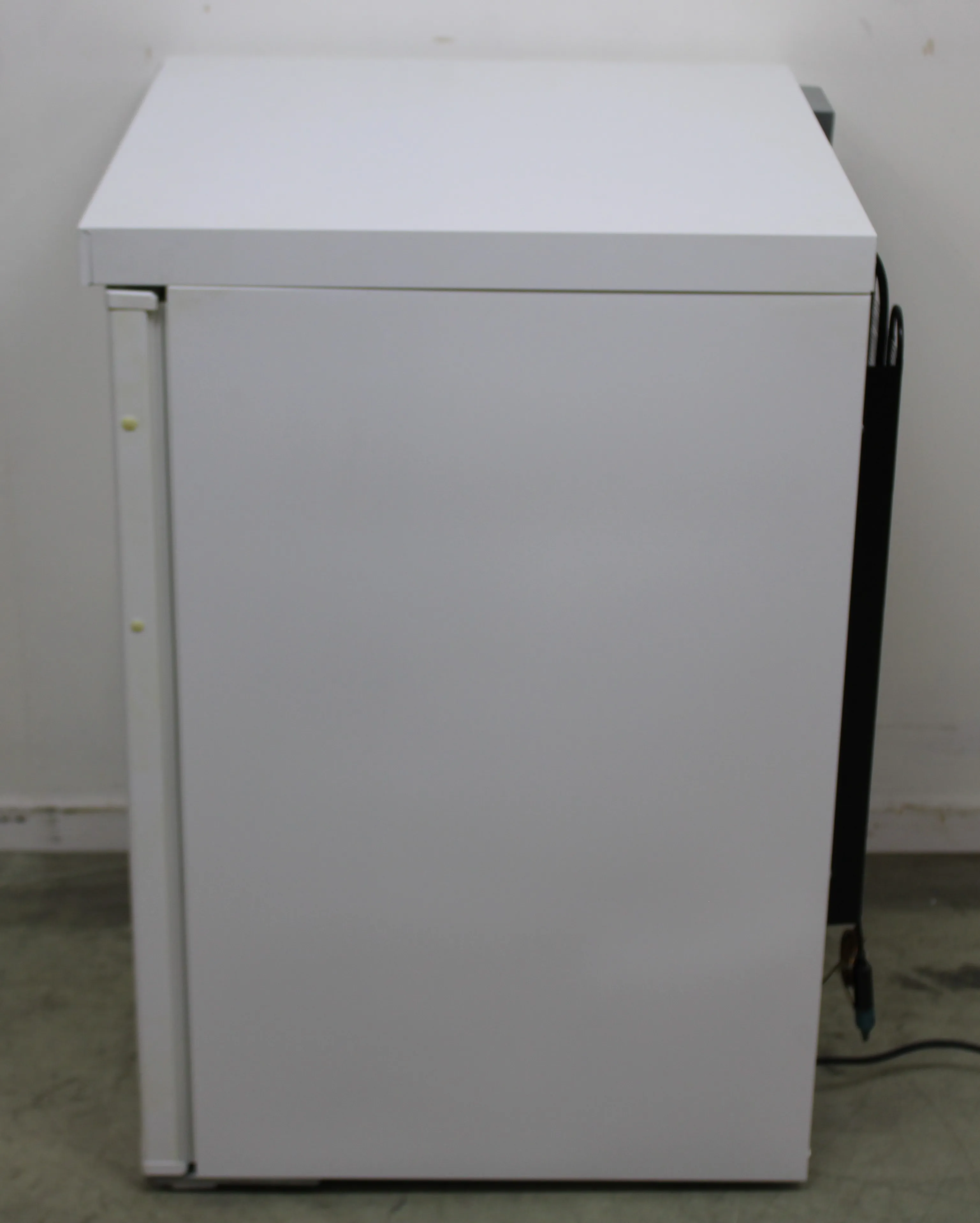 Thermo Scientific 151R-AEC-TSC +5C Refrigerator