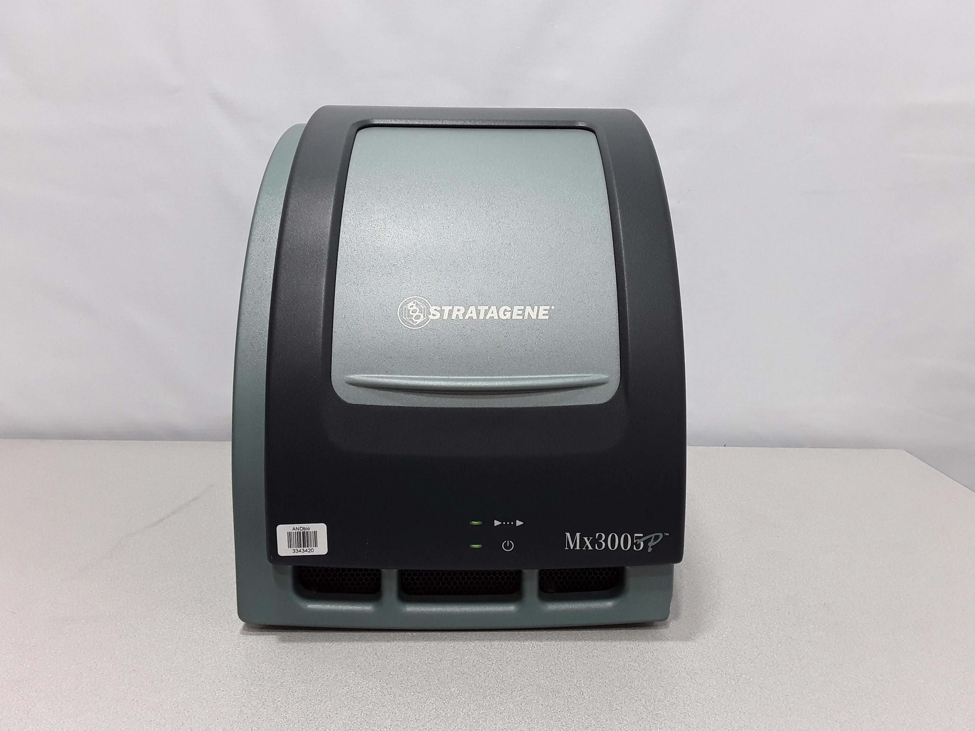 Stratagene Mx3005P Real Time PCR System - For Parts or Not Working