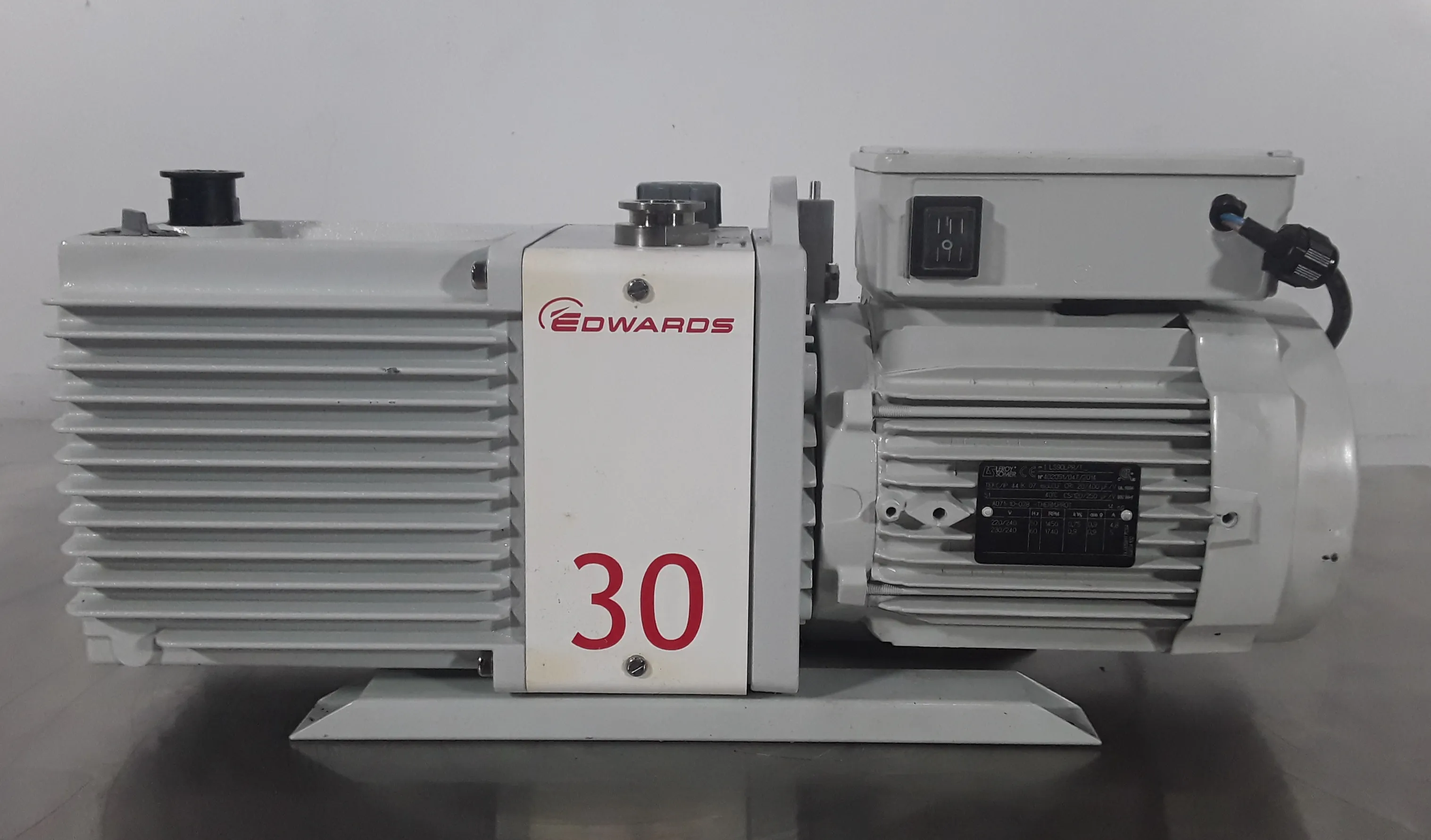 Edwards E2M30 Dual Stage Rotary Vane Mechanical Vacuum Pump