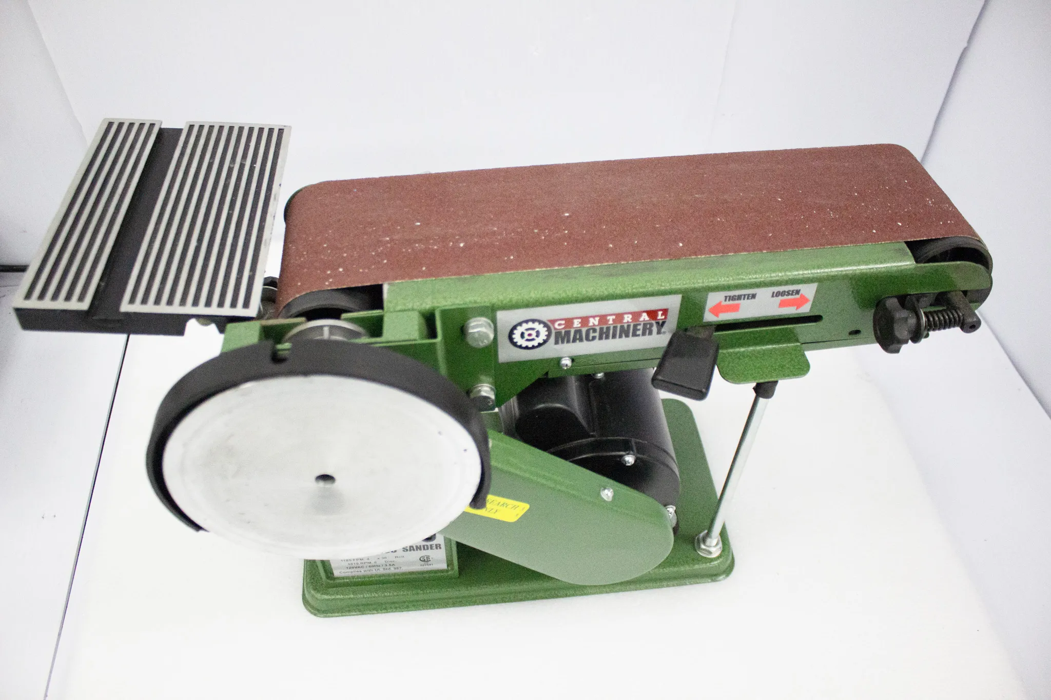 Central-Machinery 4 in. x 36 in. Belt / 6 in. Disc Sander