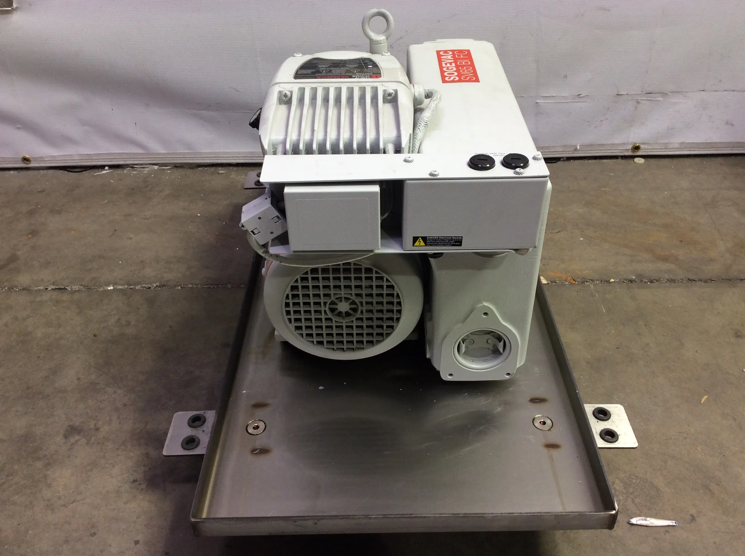 Sogevac SV65 BIFC Vacuum Pump w/cart Used