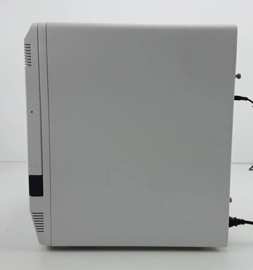 Applied Biosystems 7500 Fast Real-Time PCR System - AB 7500 Fast Real-Time PCR System