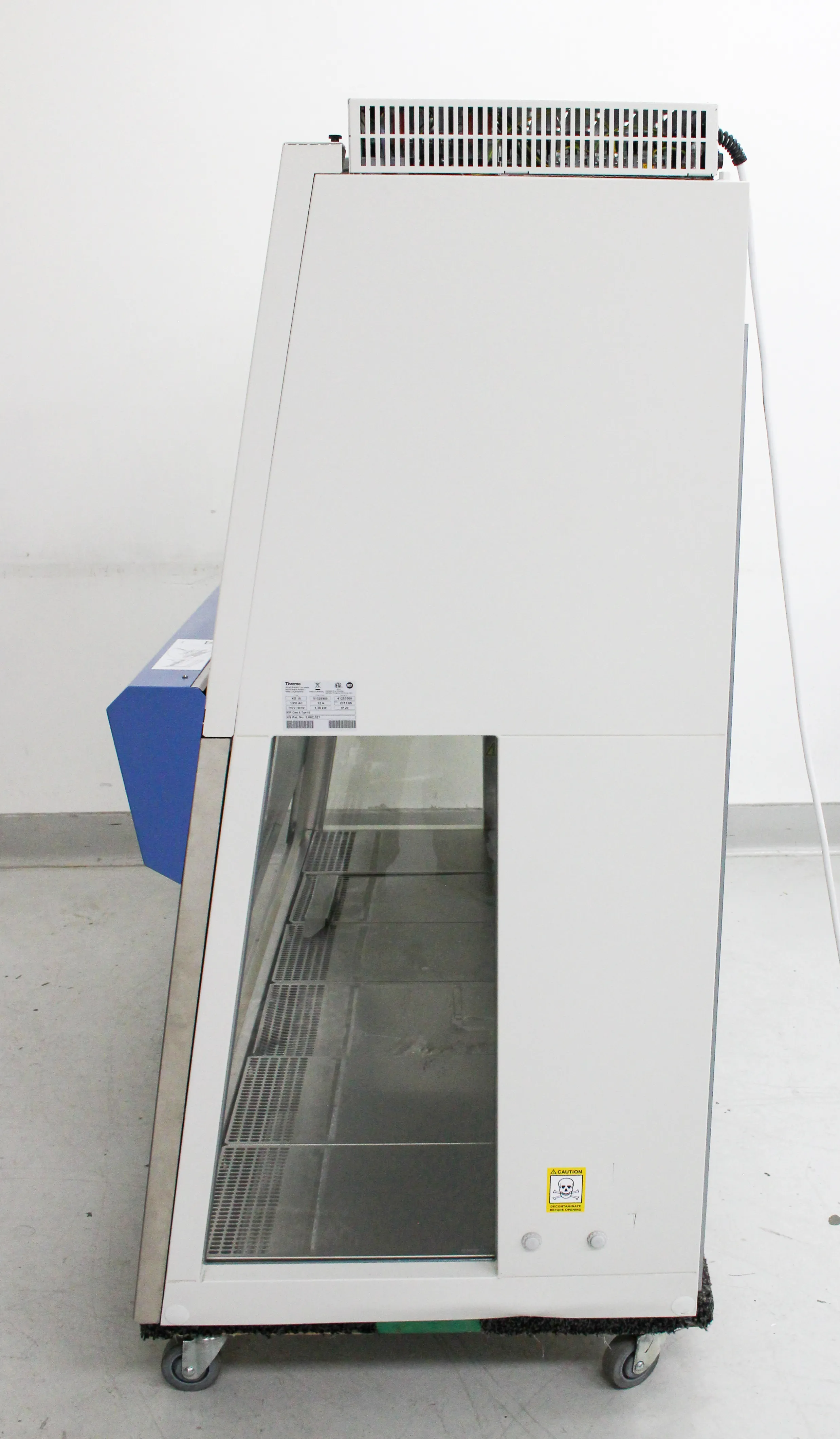 Thermo Scientific HERAsafe KS 18 Class II, Type A2 6' Biological Safety Cabinet