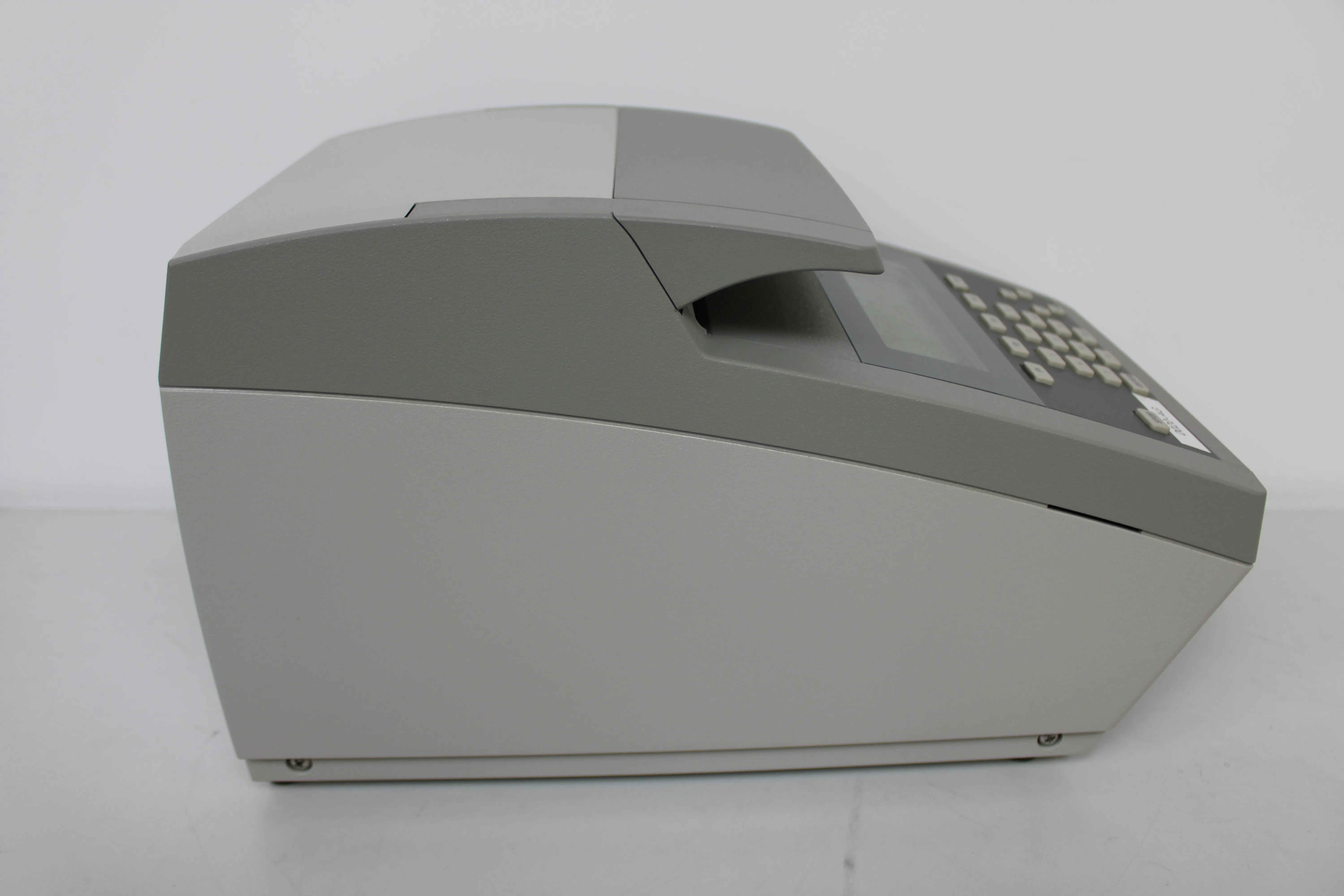 Applied Biosystems 2720 Thermal Cycler PCR Thermal Cycler Molecular Biology