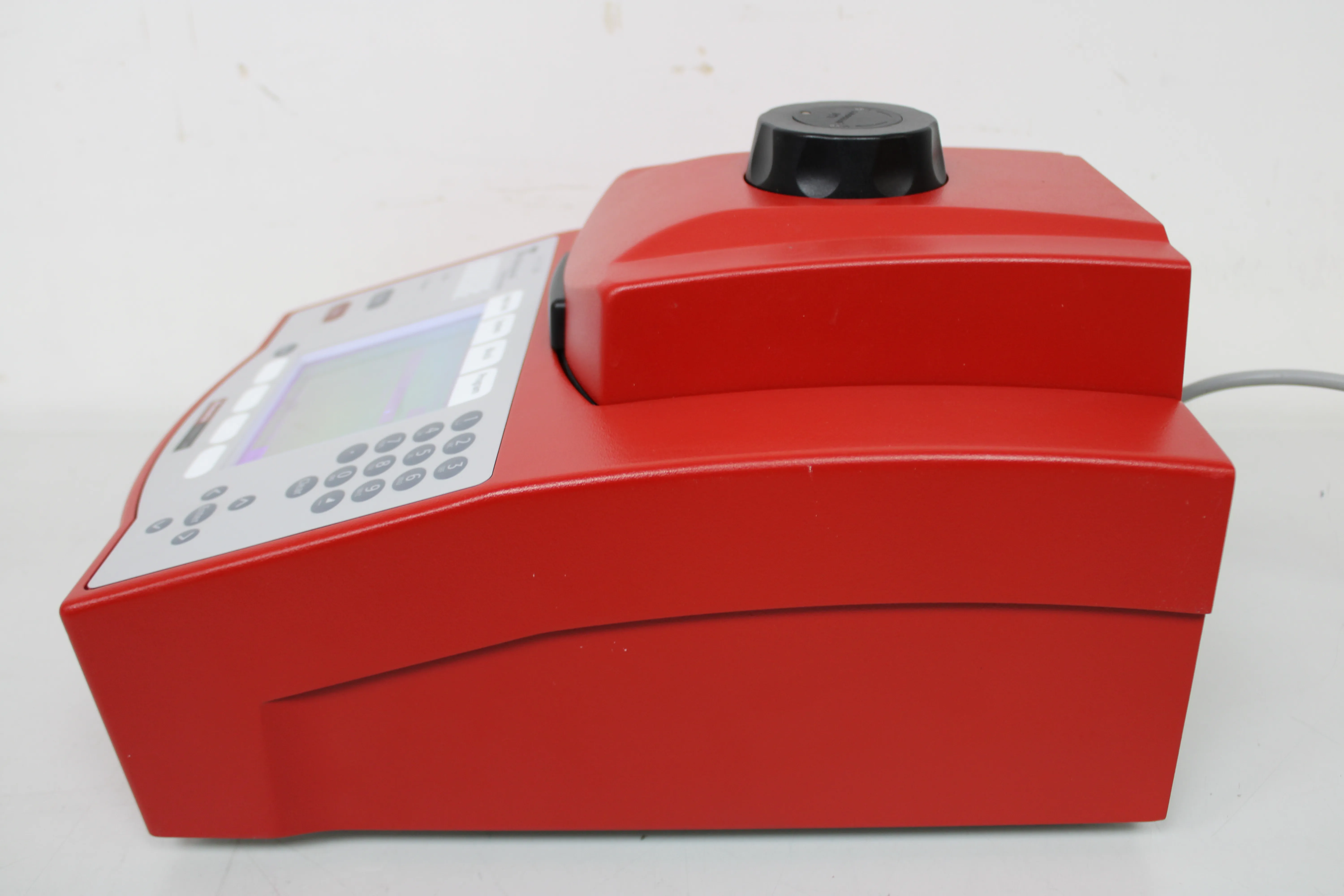 Biometra TProfessional Basis 846-070-000 PCR Thermal Cycler Used in Very Good Condition w/ 30-Day Warranty