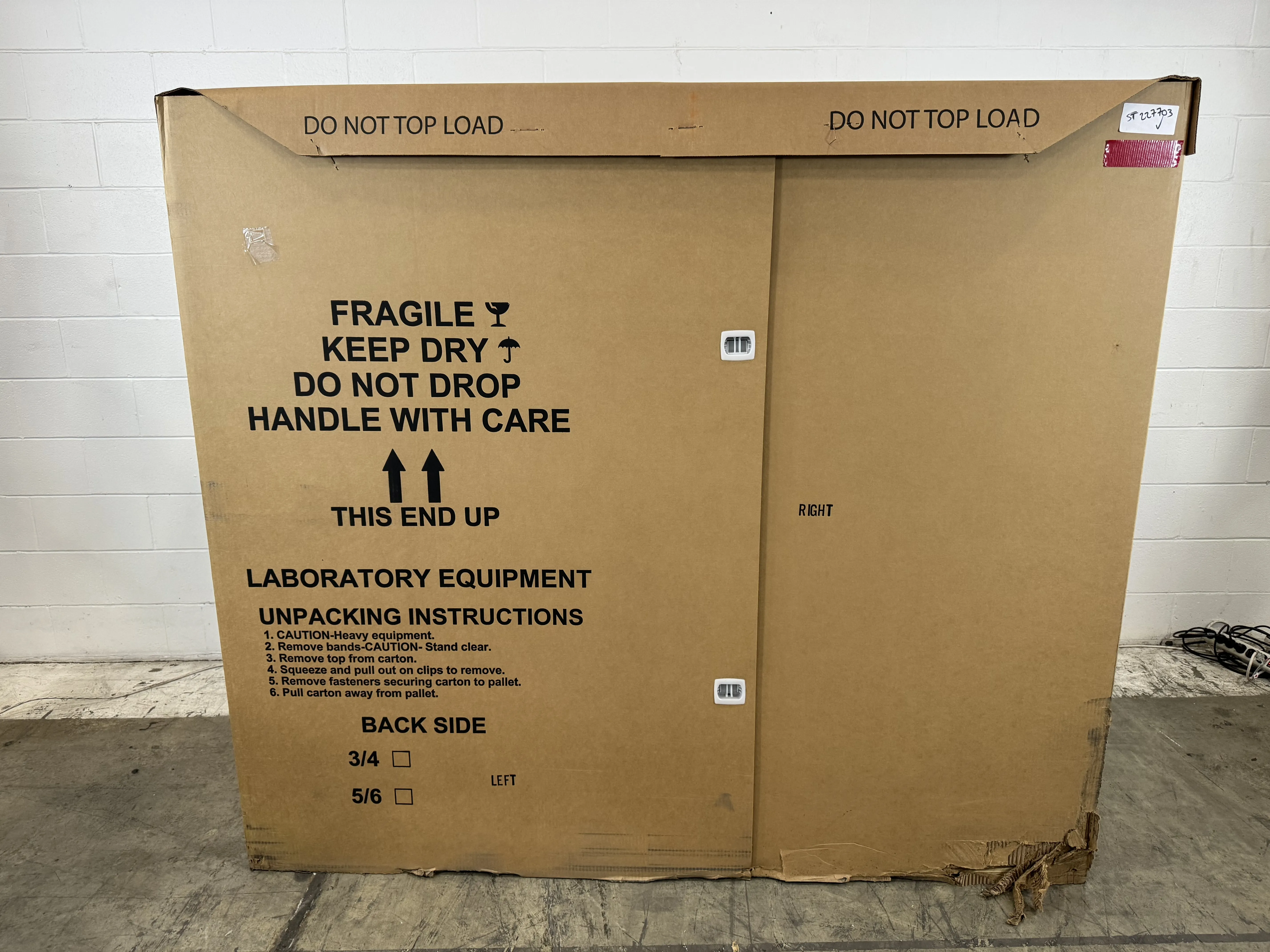 Thermo Scientific 1300 Series Class II, Type A2 Biological Safety Cabinet Model 1377