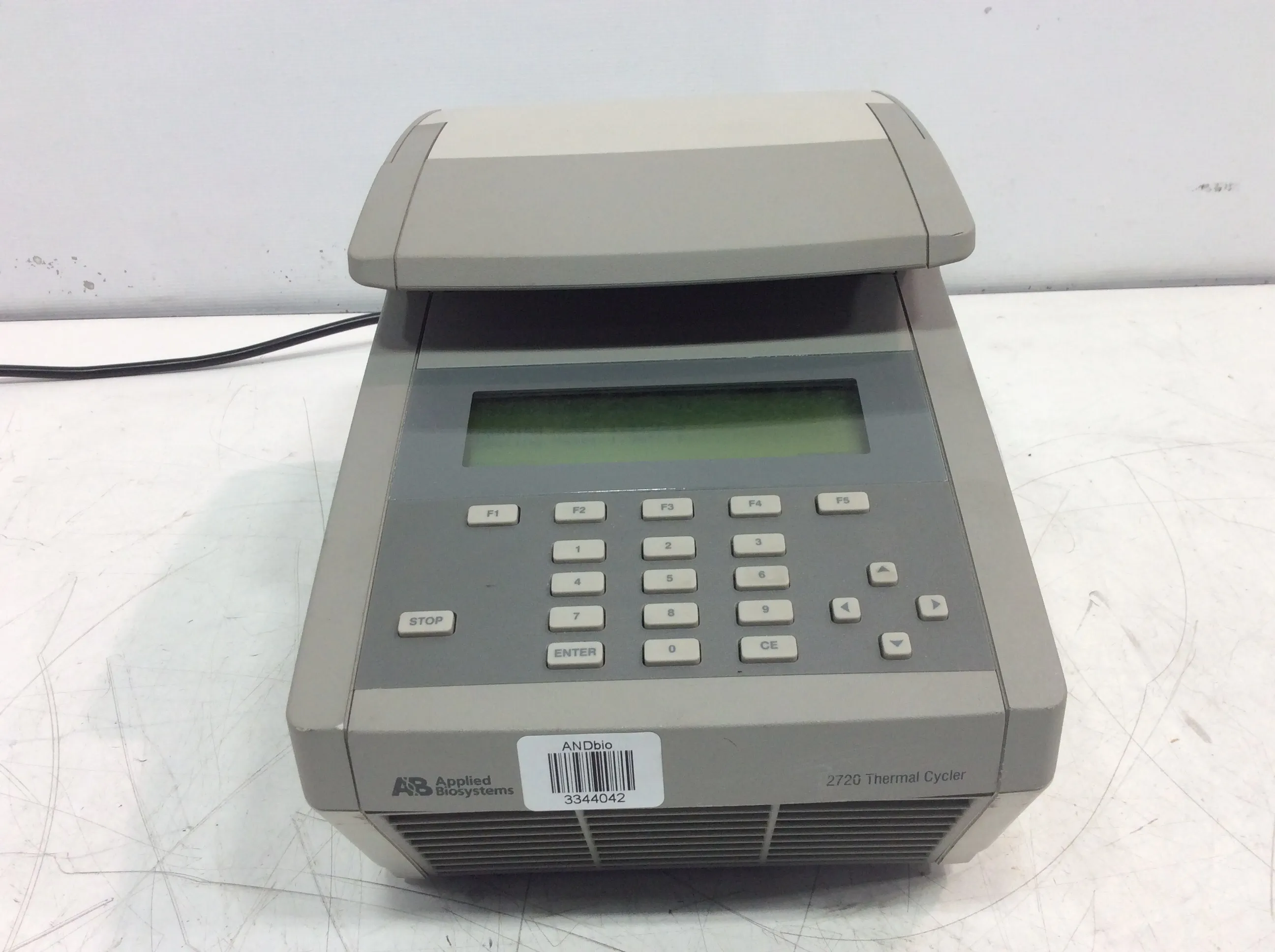 Applied Biosystems 2720 Thermo Cycler PCR Thermal Cycler Molecular Biology Lab Equipment 96-Well