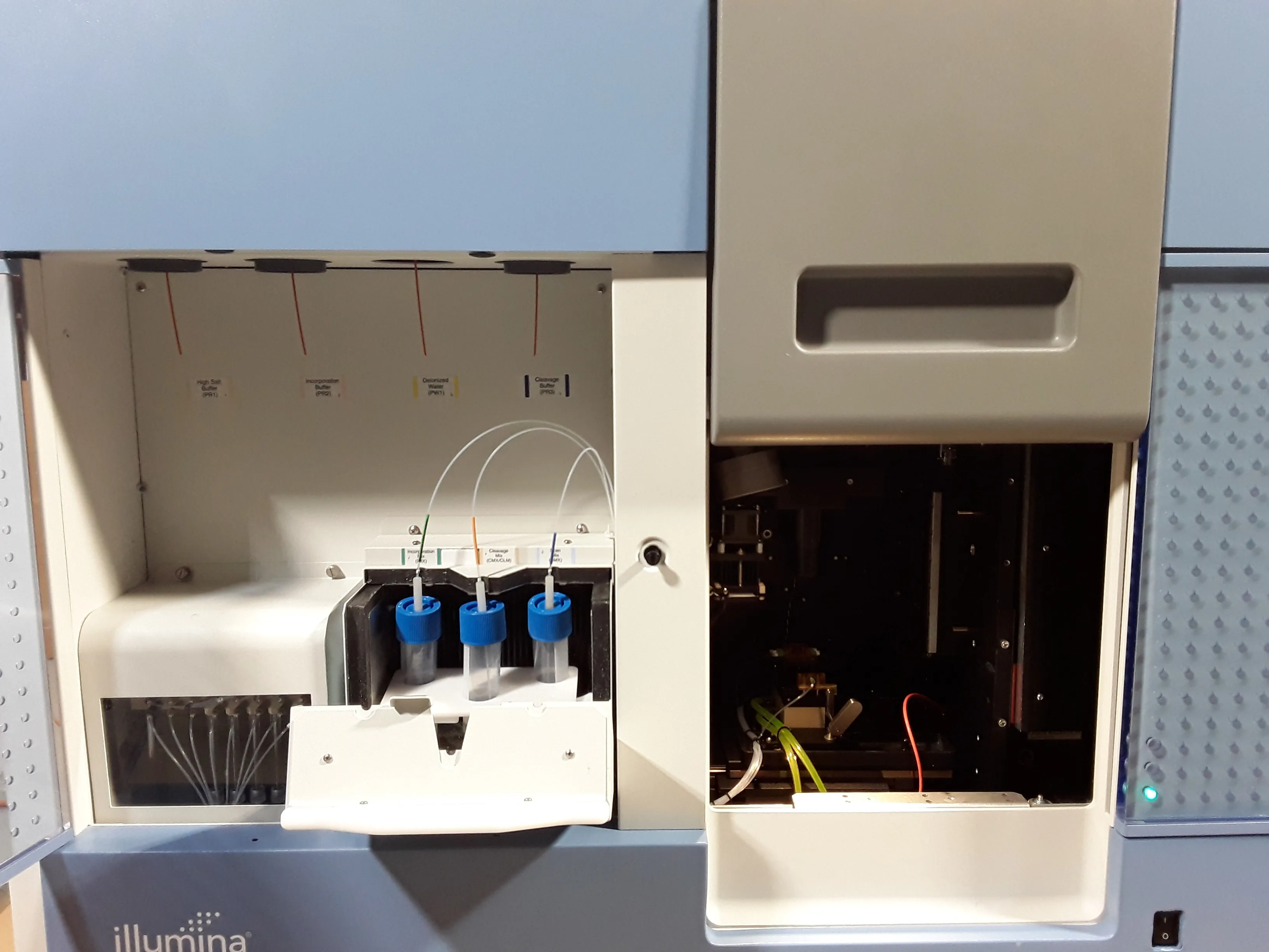 Illumina Analyzer IIx/1206/ Paired End Module 181 DNA Sequencer