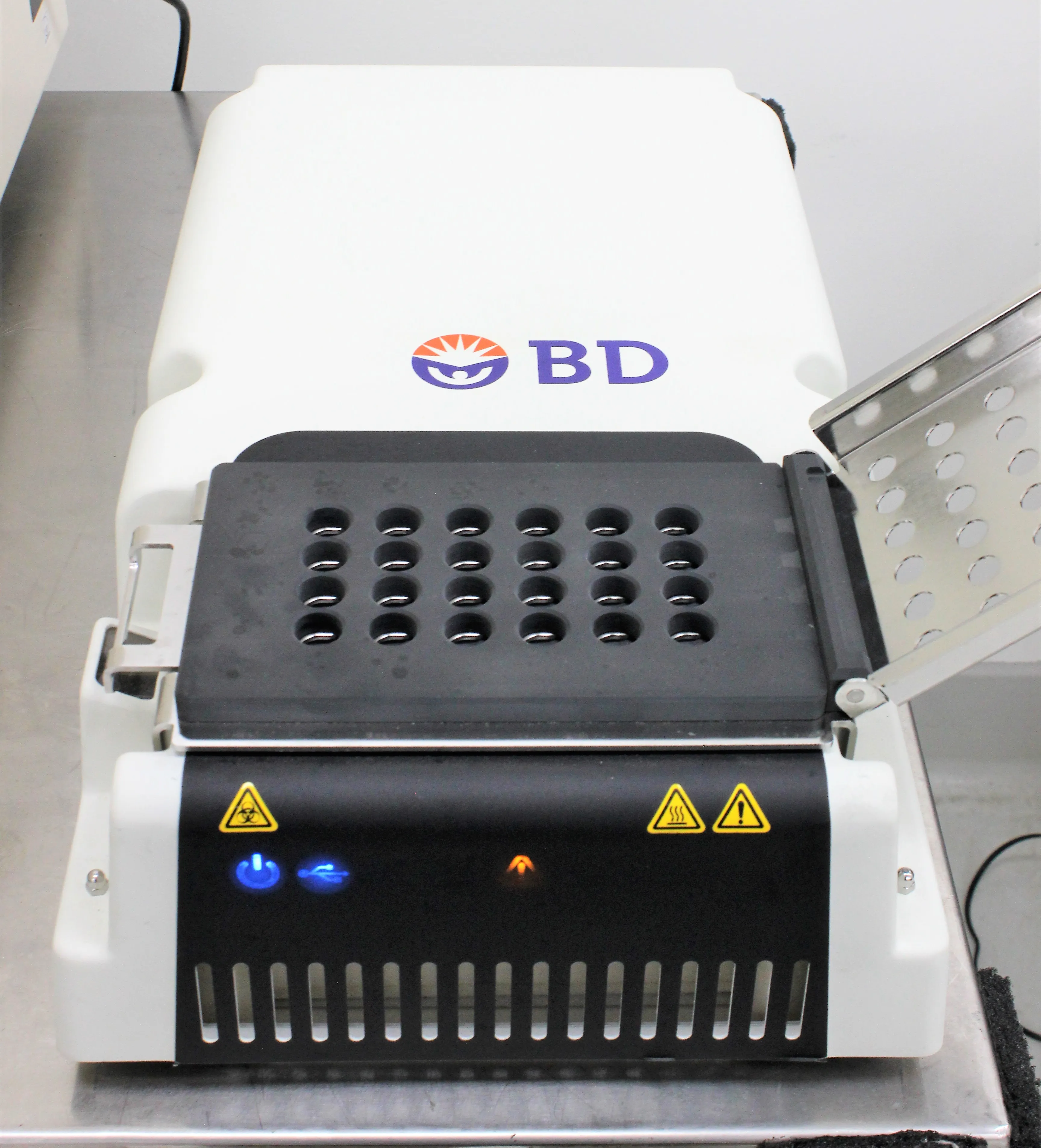 Becton Dickinson BD Max Real Time PCR System