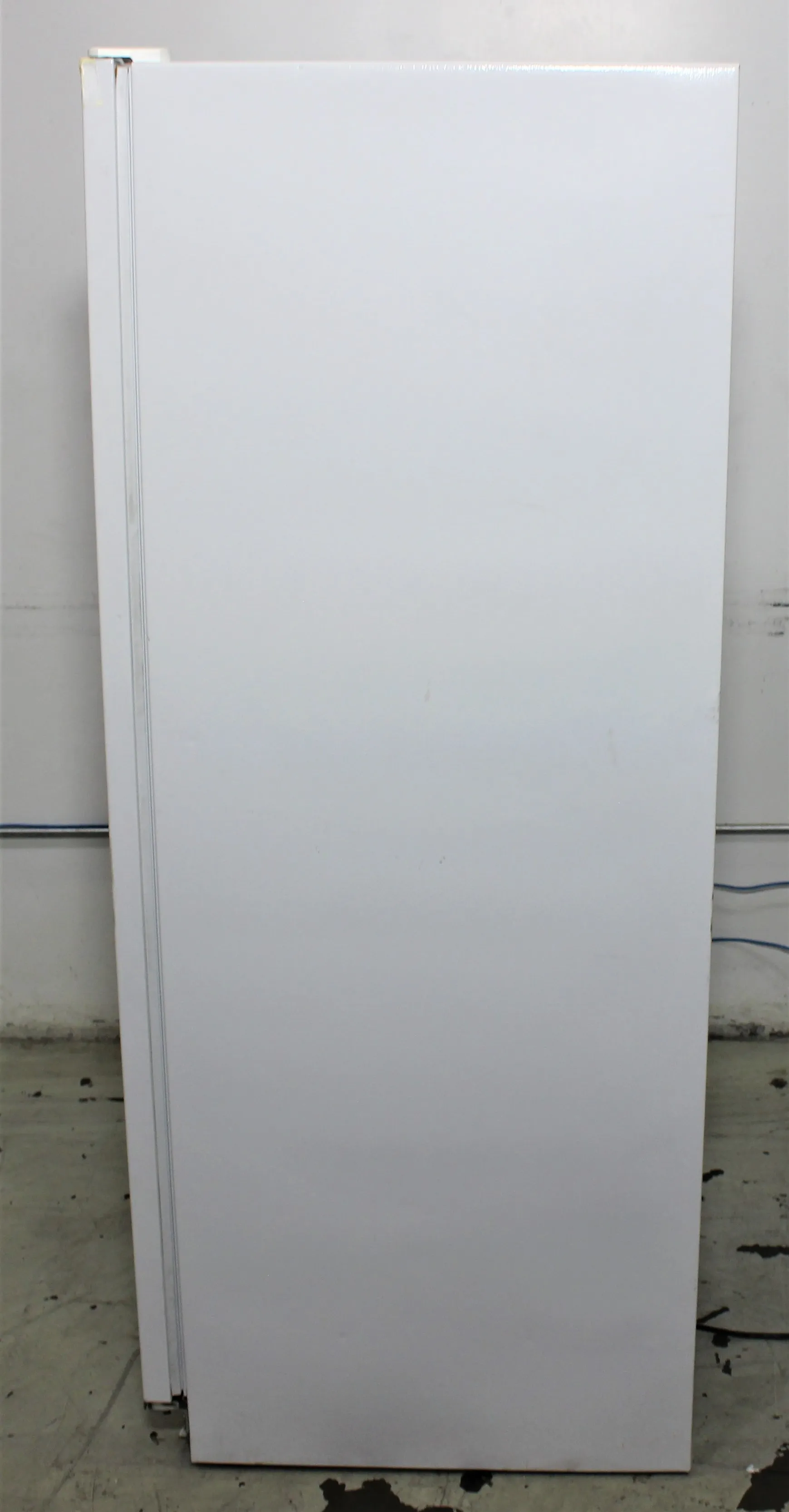 Kenmore Elite Upright Freezer Model 253.26082101 - Used Lab Equipment