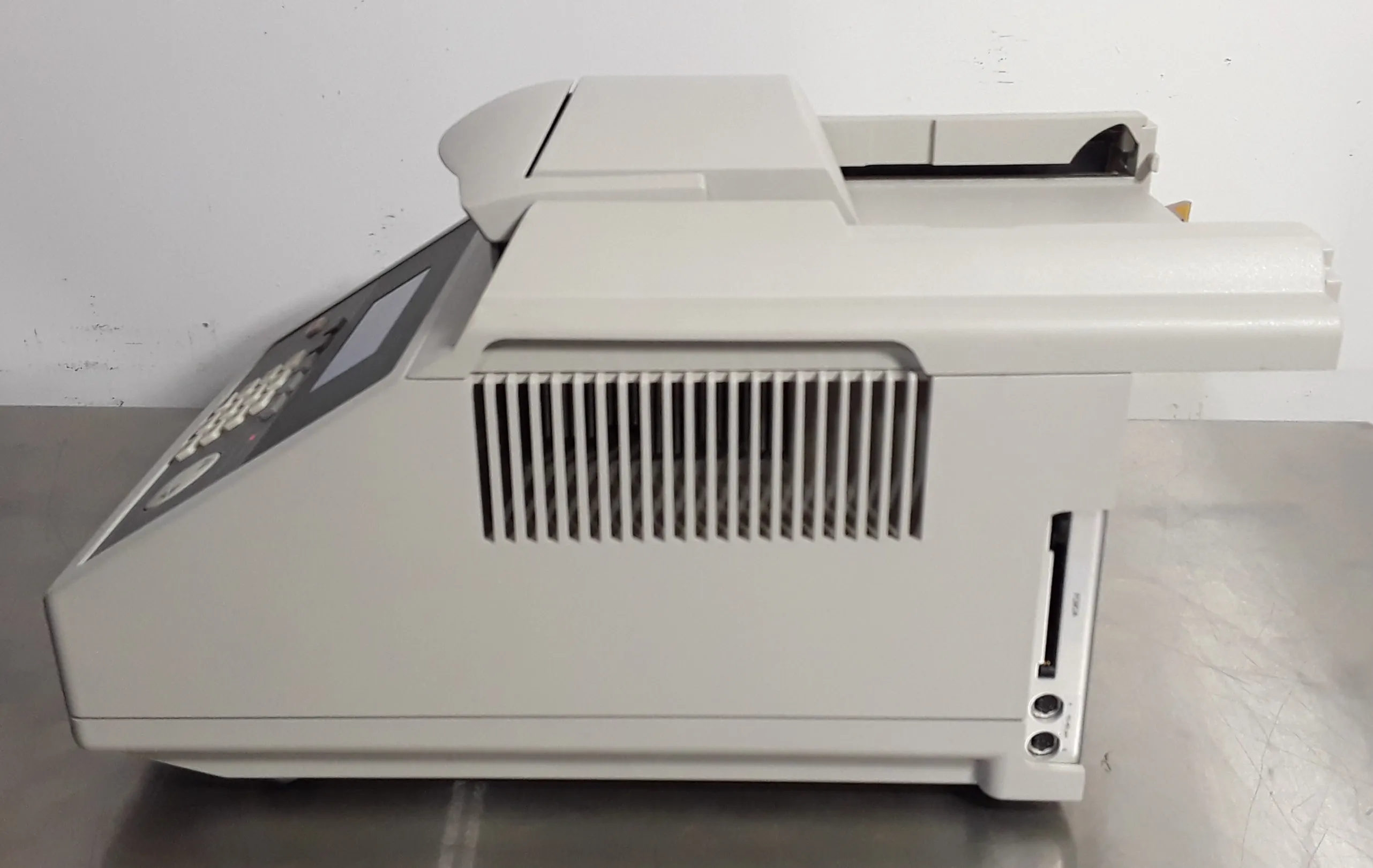 Applied Biosystems GeneAmp 9700 PCR Thermal Cycler N8050200R - Used Laboratory Equipment