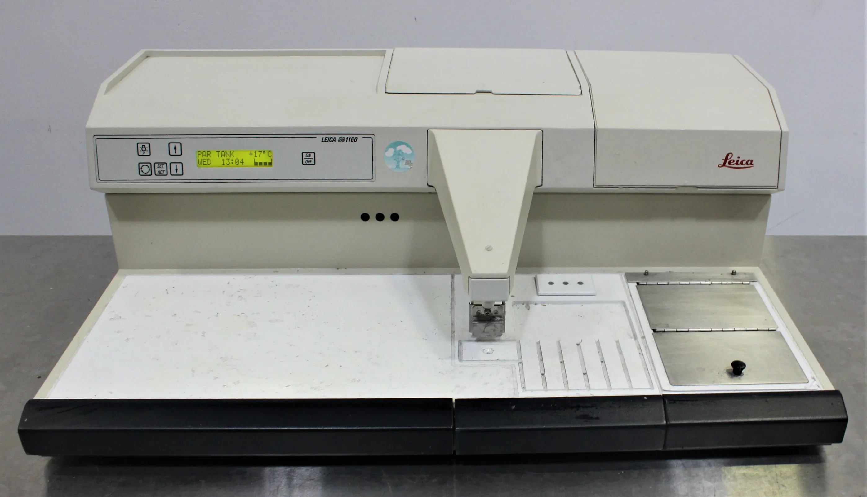 LEICA EG1160 Paraffin Embedding System