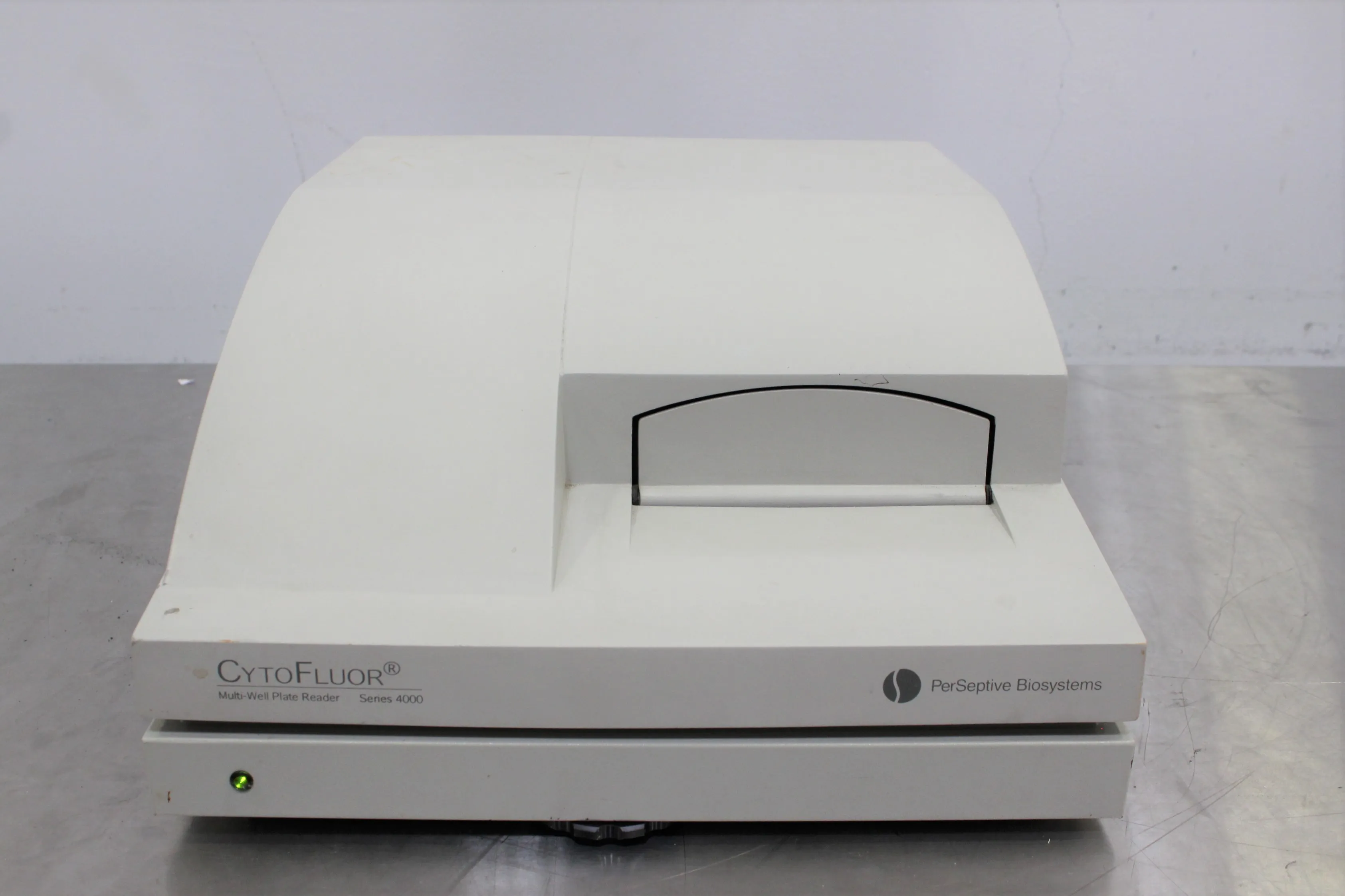 PerSeptive Biosystems CytoFluor Series 4000 Fluorometer - Used Lab Equipment