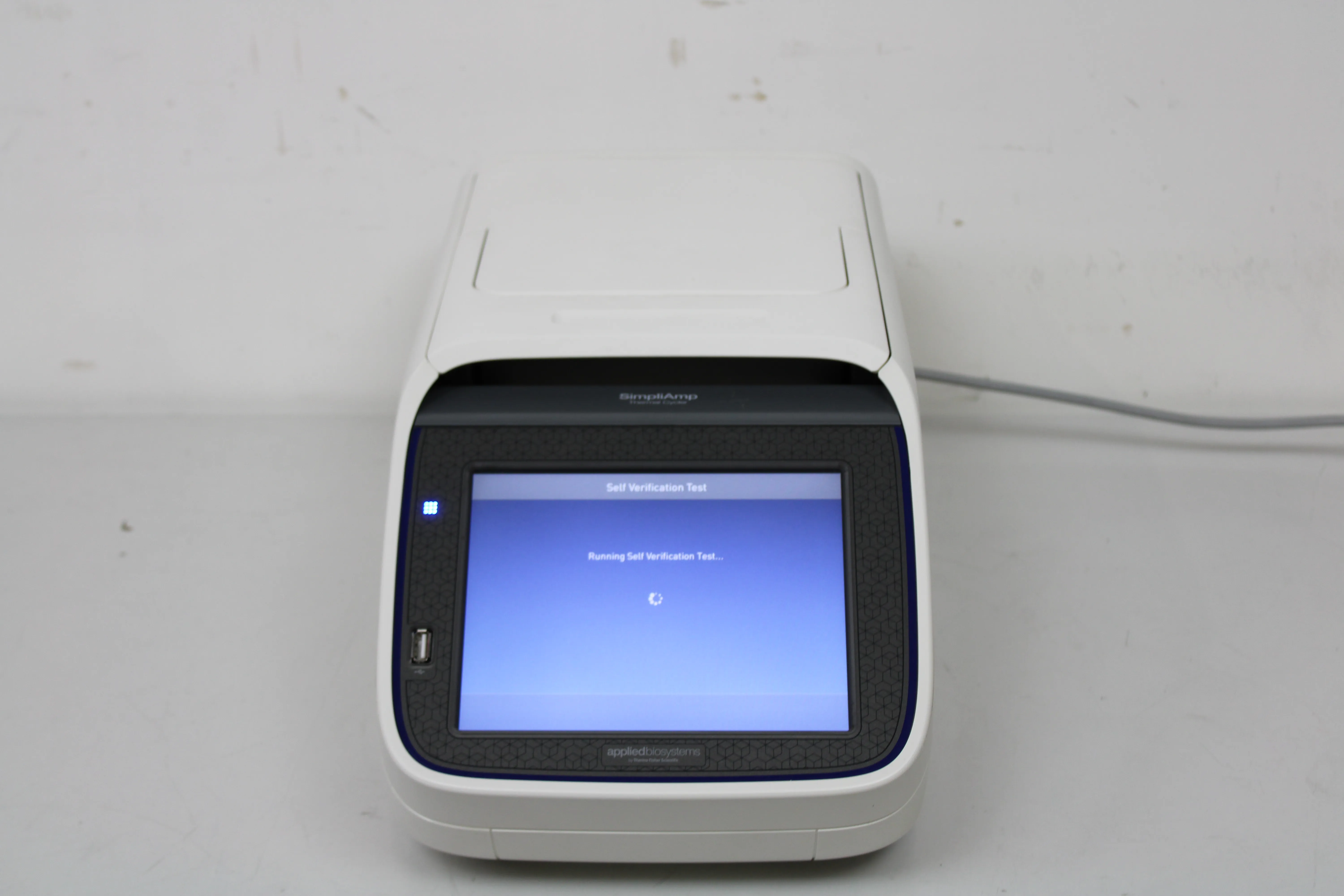 Applied Biosystems SimpliAmp PCR Thermal Cycler 96-Well A24812