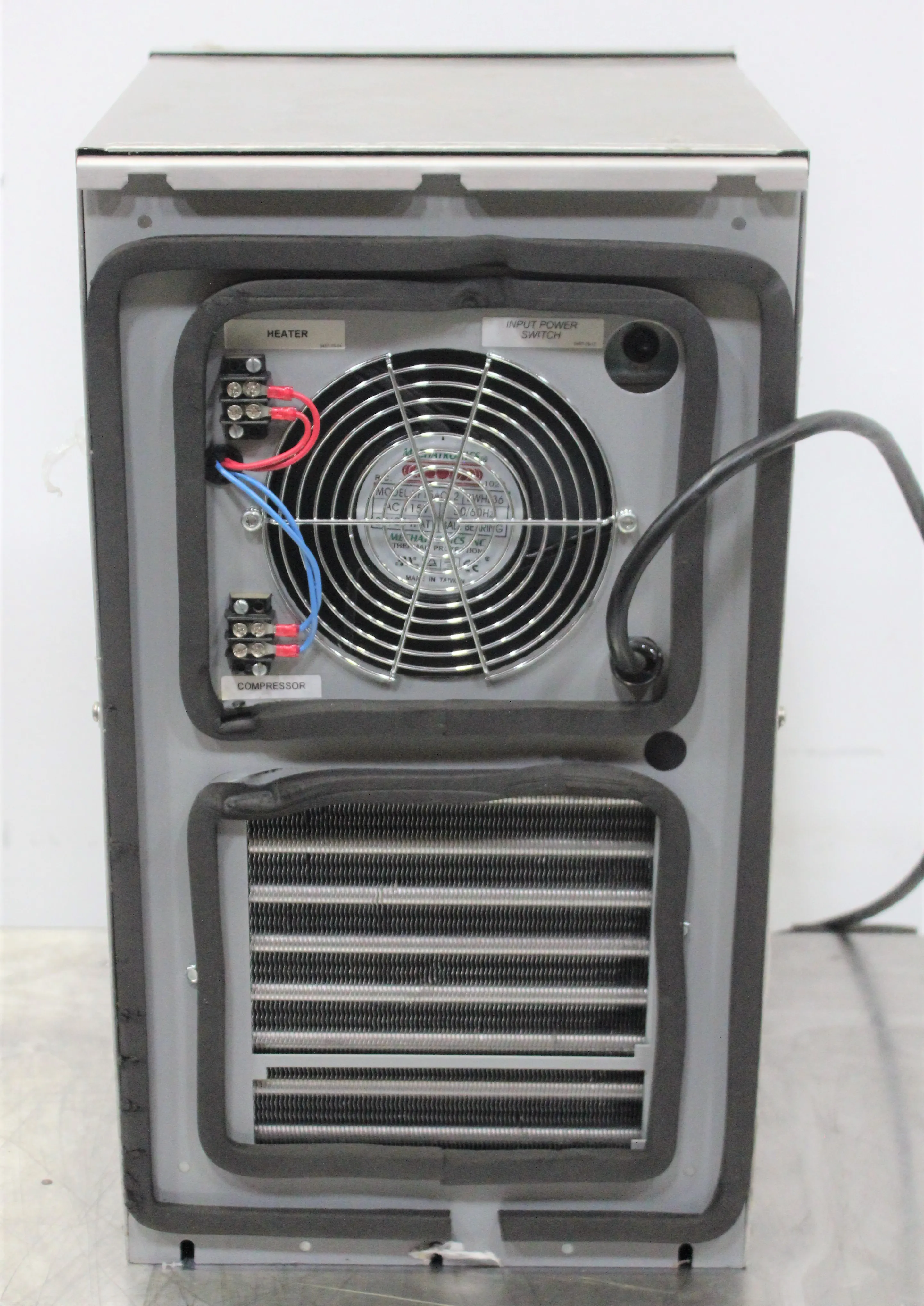 Used Kooltronic Enclosure Air Conditioner - KNA4C3P21LDF-1