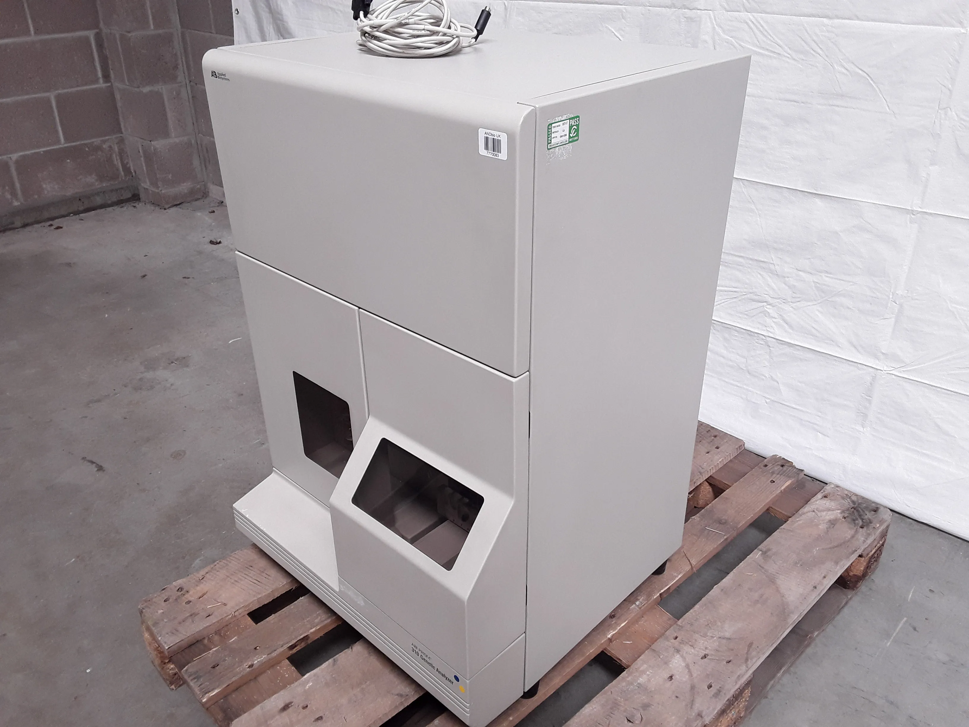 Applied Biosystems ABI PRISM 310-3 Genetic Analyzer