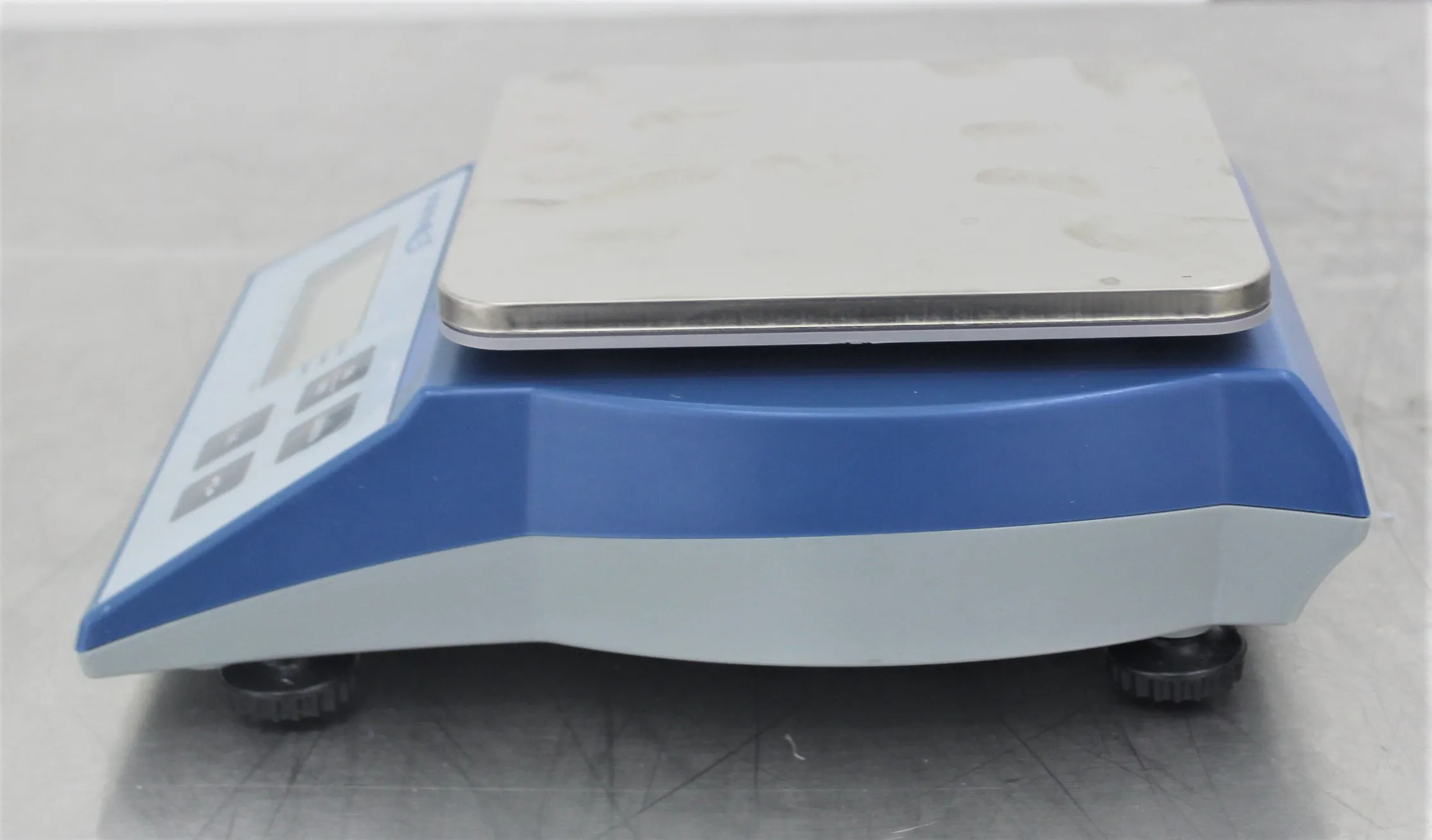 VWR P-Series Bench Scale 3000P