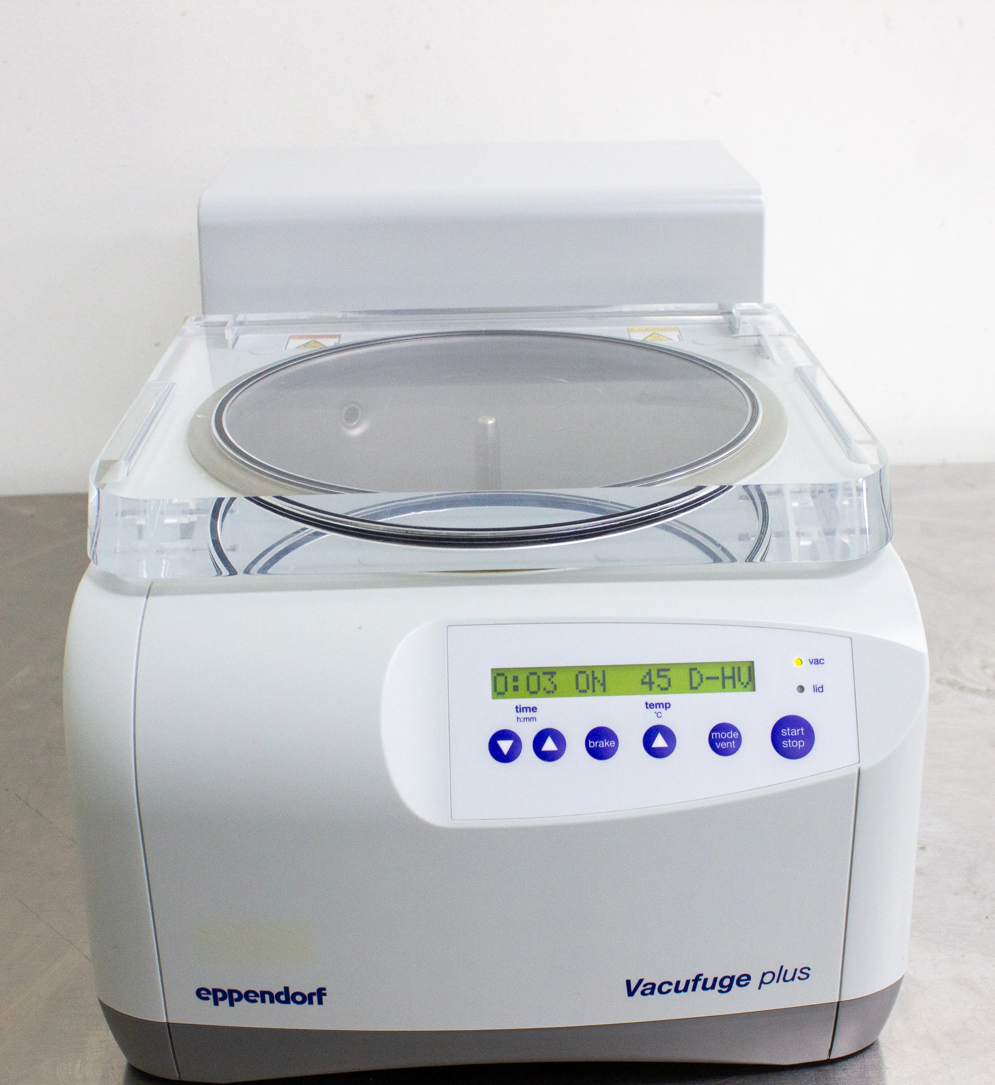 Eppendorf 5305 Vacufuge Plus Concentrator System