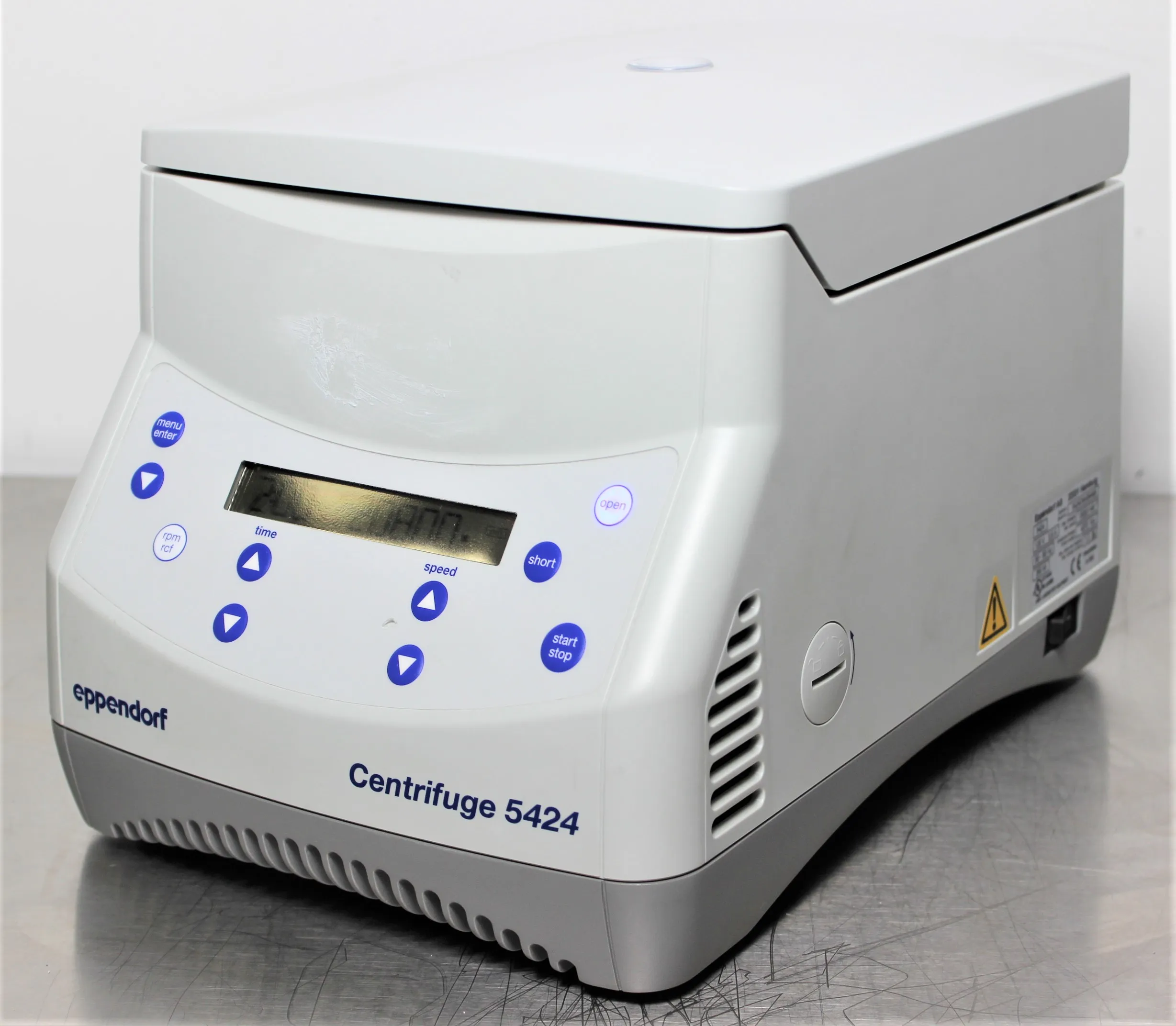 Eppendorf Centrifuge 5424