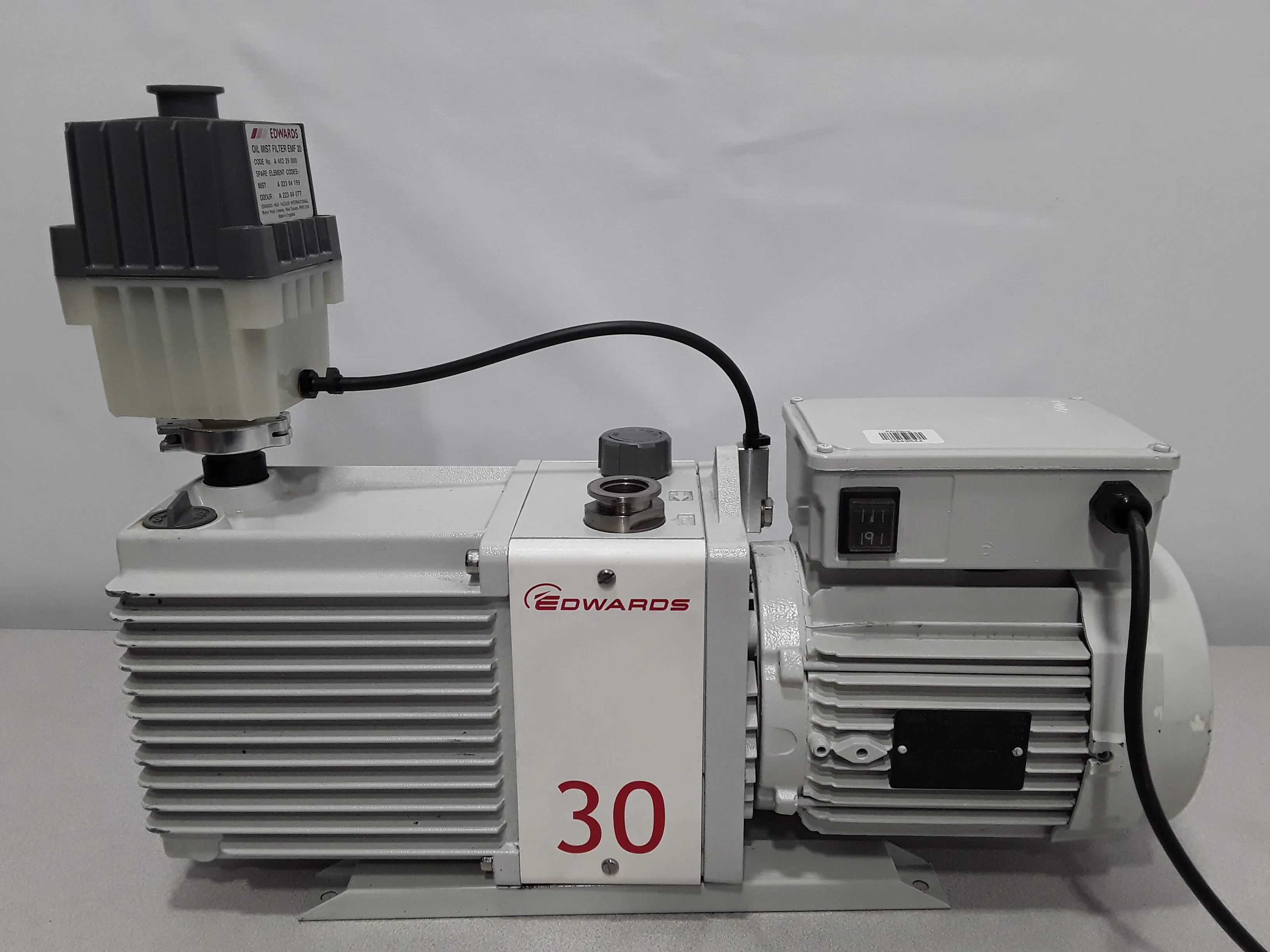 Edwards E2M30 Vacuum Pump