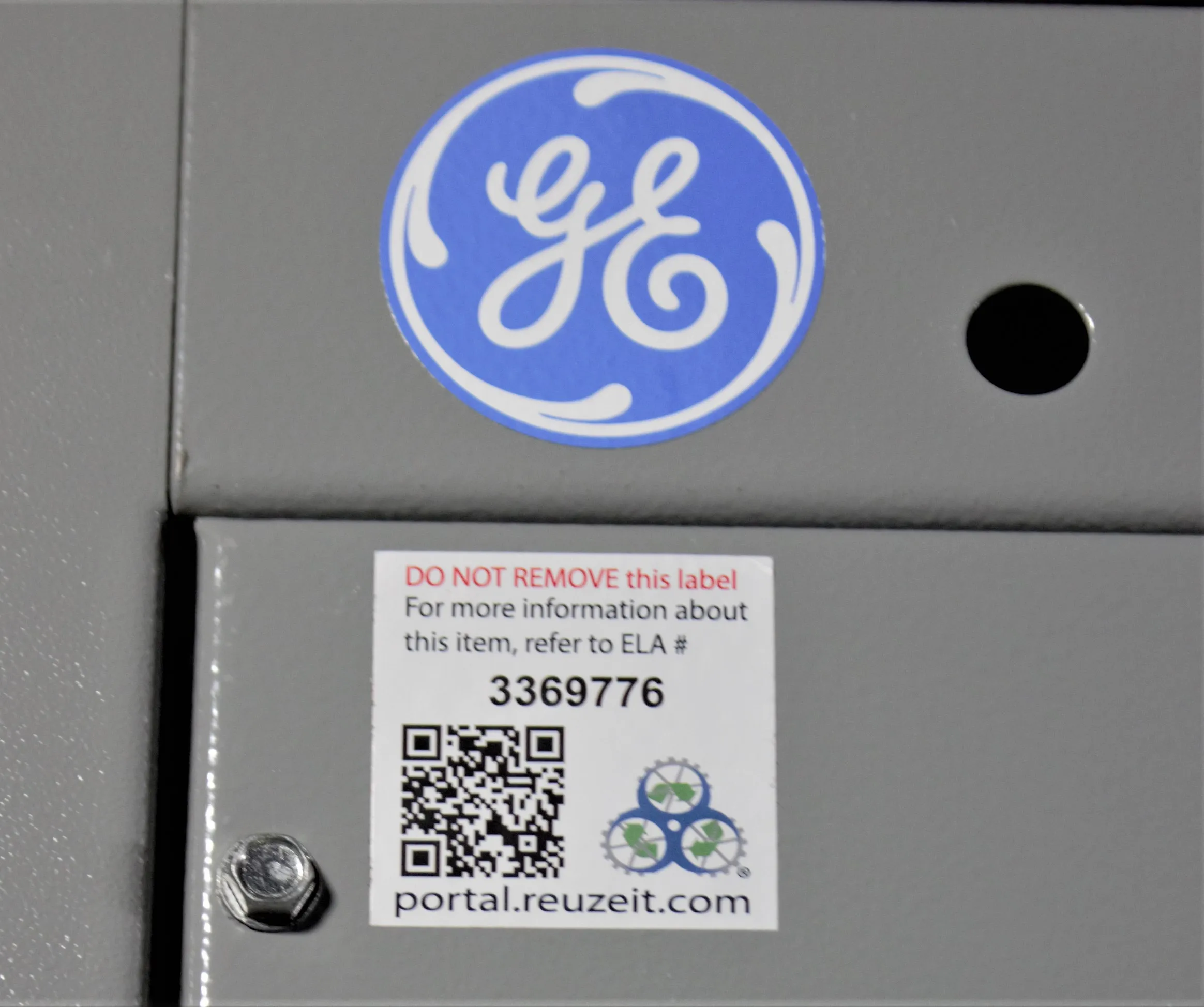 GE and ABB ReliaGear next SwitchBoard Panel 600V