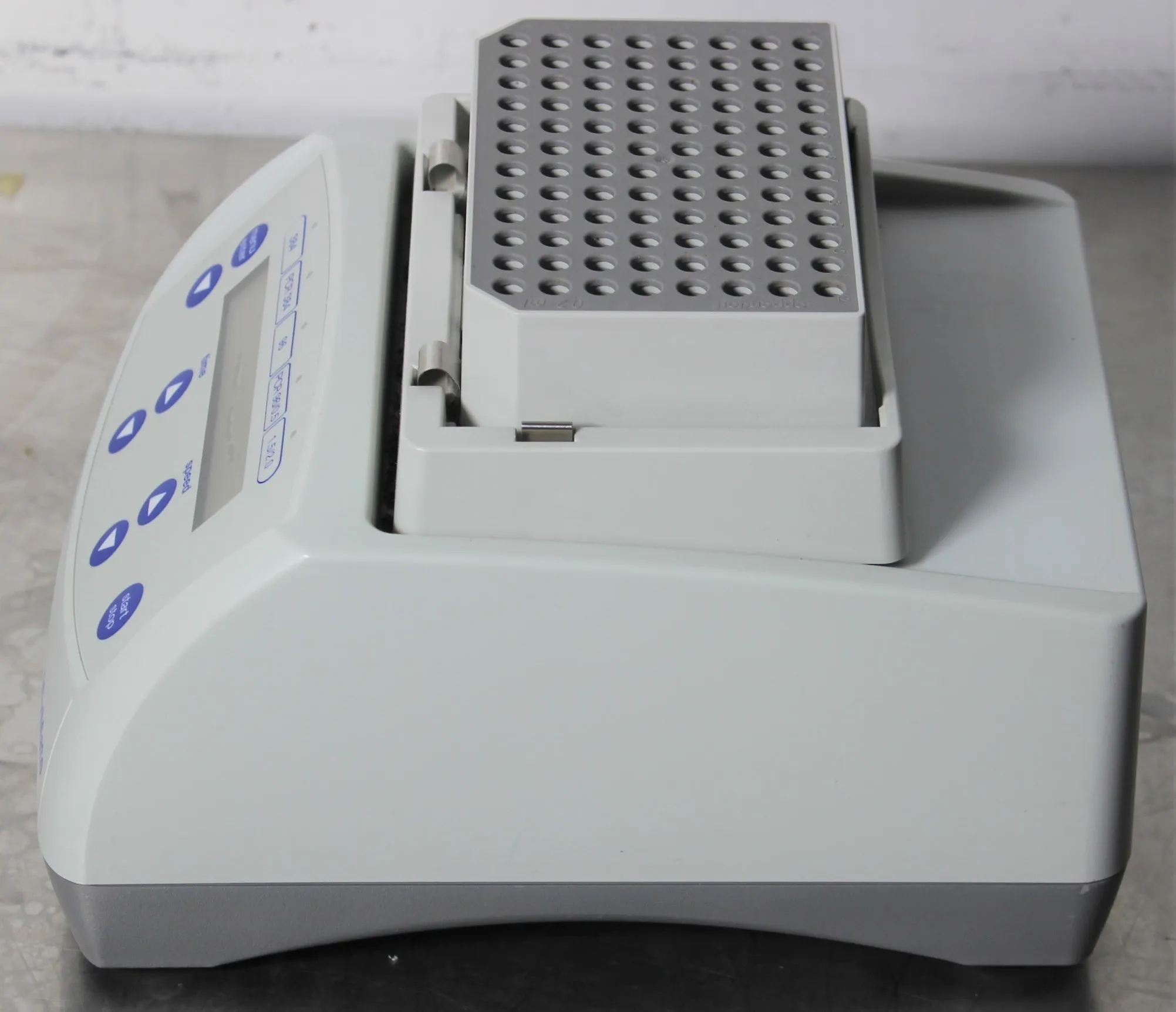 Eppendorf MixMate PCR 96 Microplate Shaker