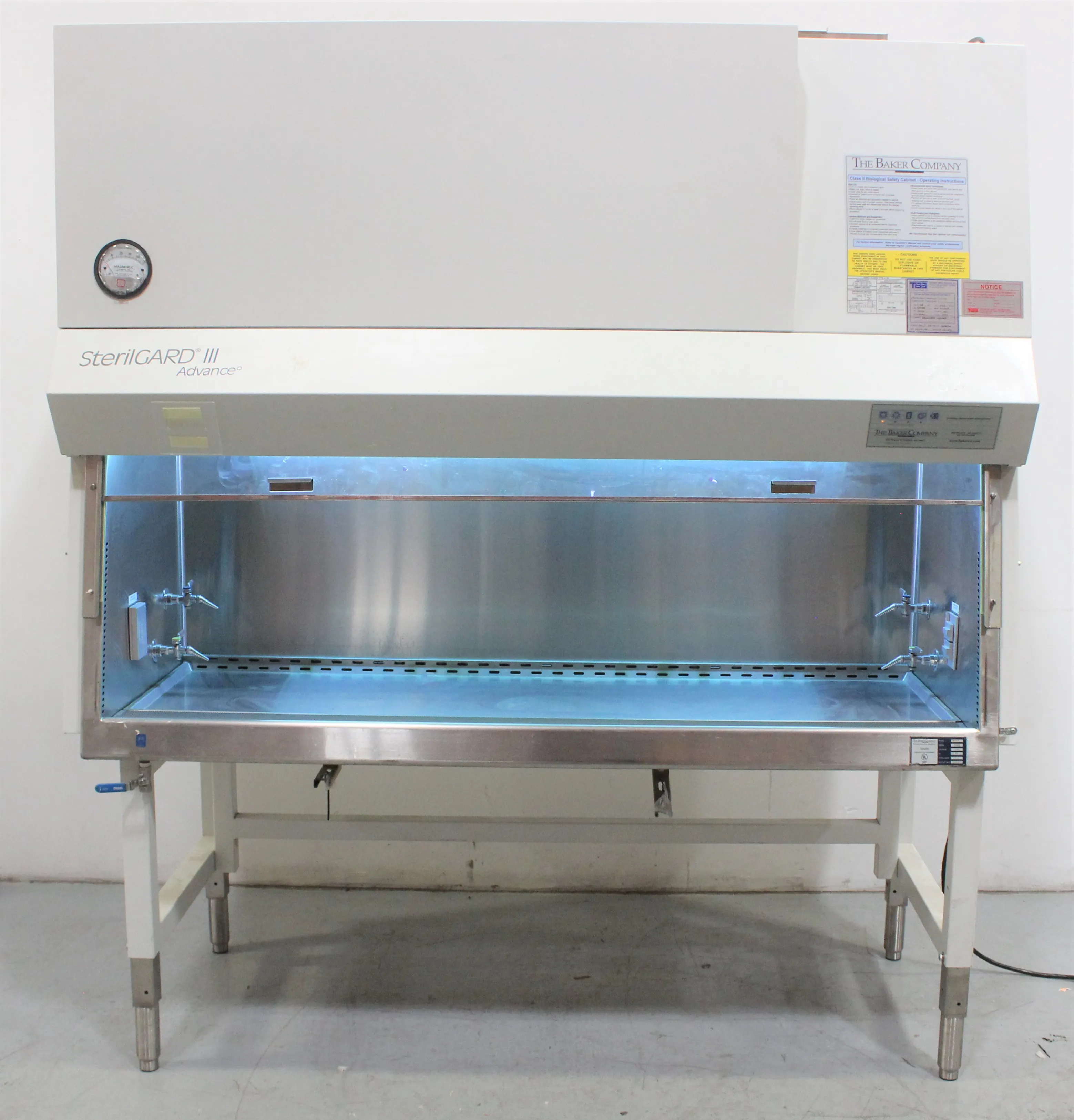 Used Baker SG603 Class II Biosafety Cabinet with Stediflow Airflow Management System