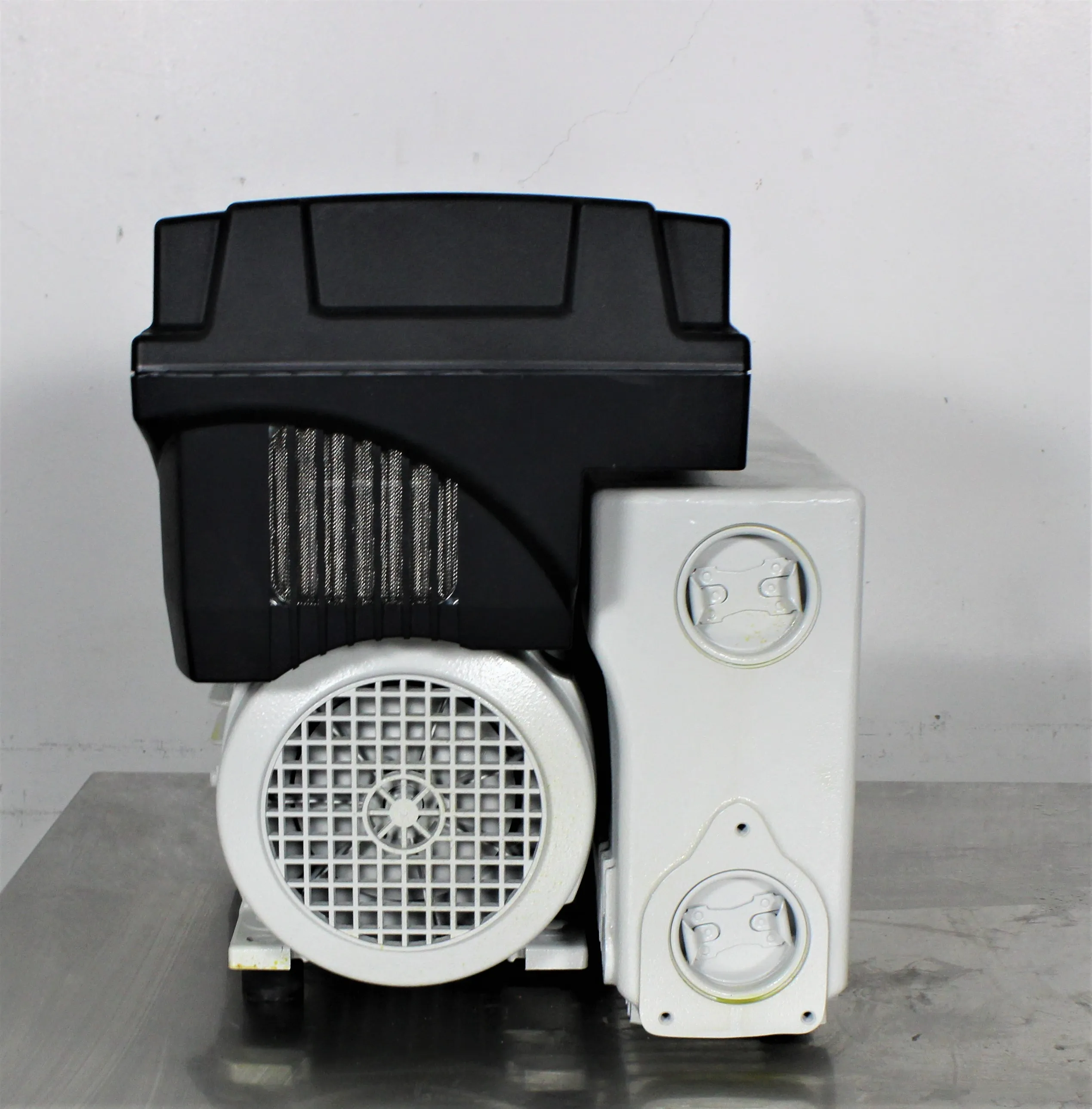 Leybold Sogevac SV65 BI FC Vacuum Pump