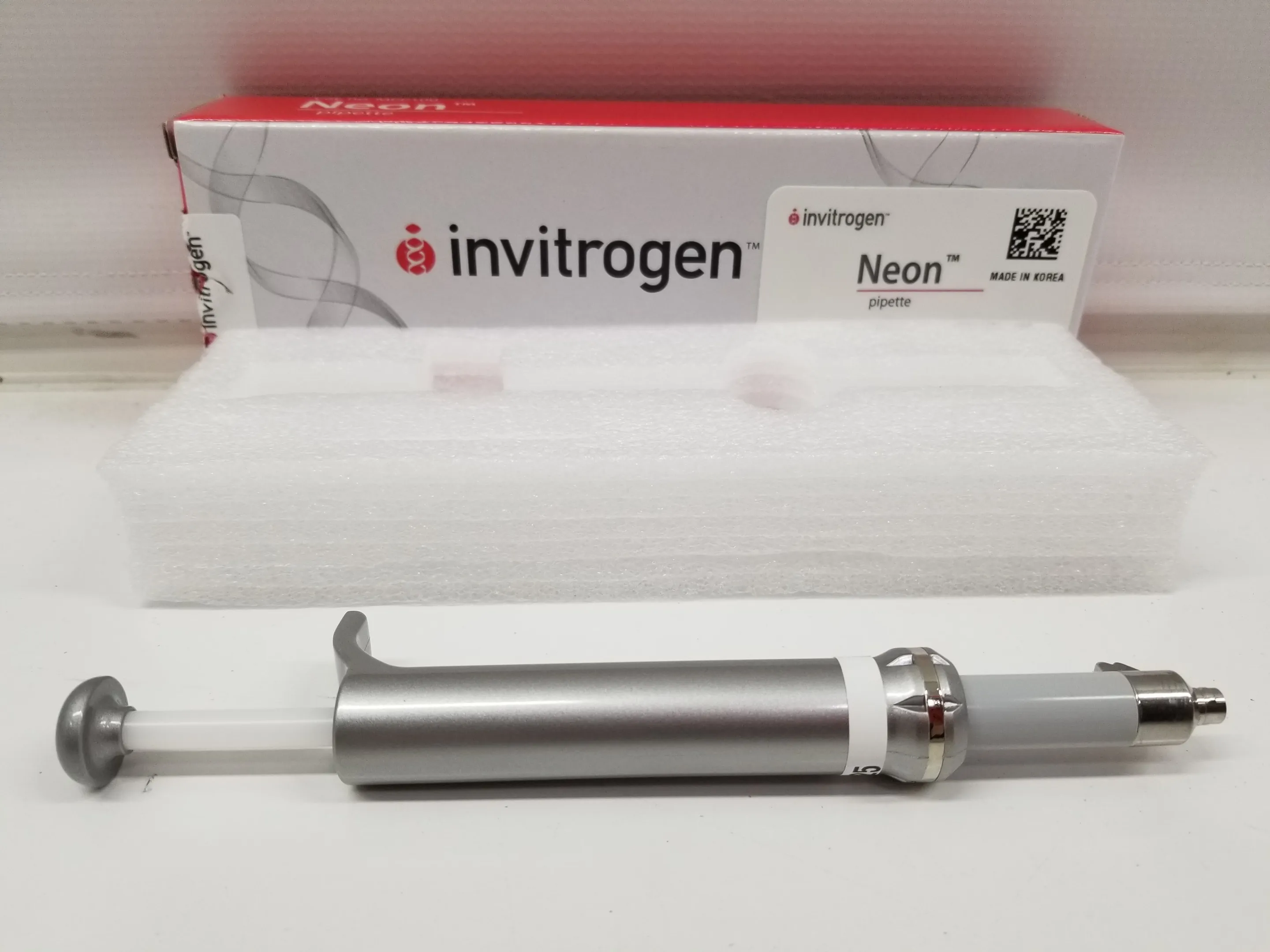 Used Invitrogen MPP100 Electroporation Pipette for Neon Transfection System