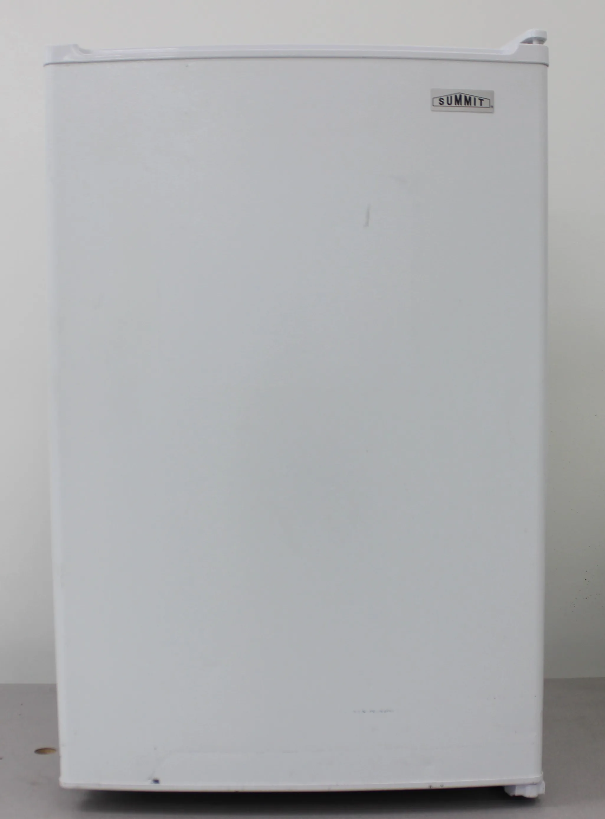 SUMMIT FS60M Energy Efficient Front-Opening Freezer