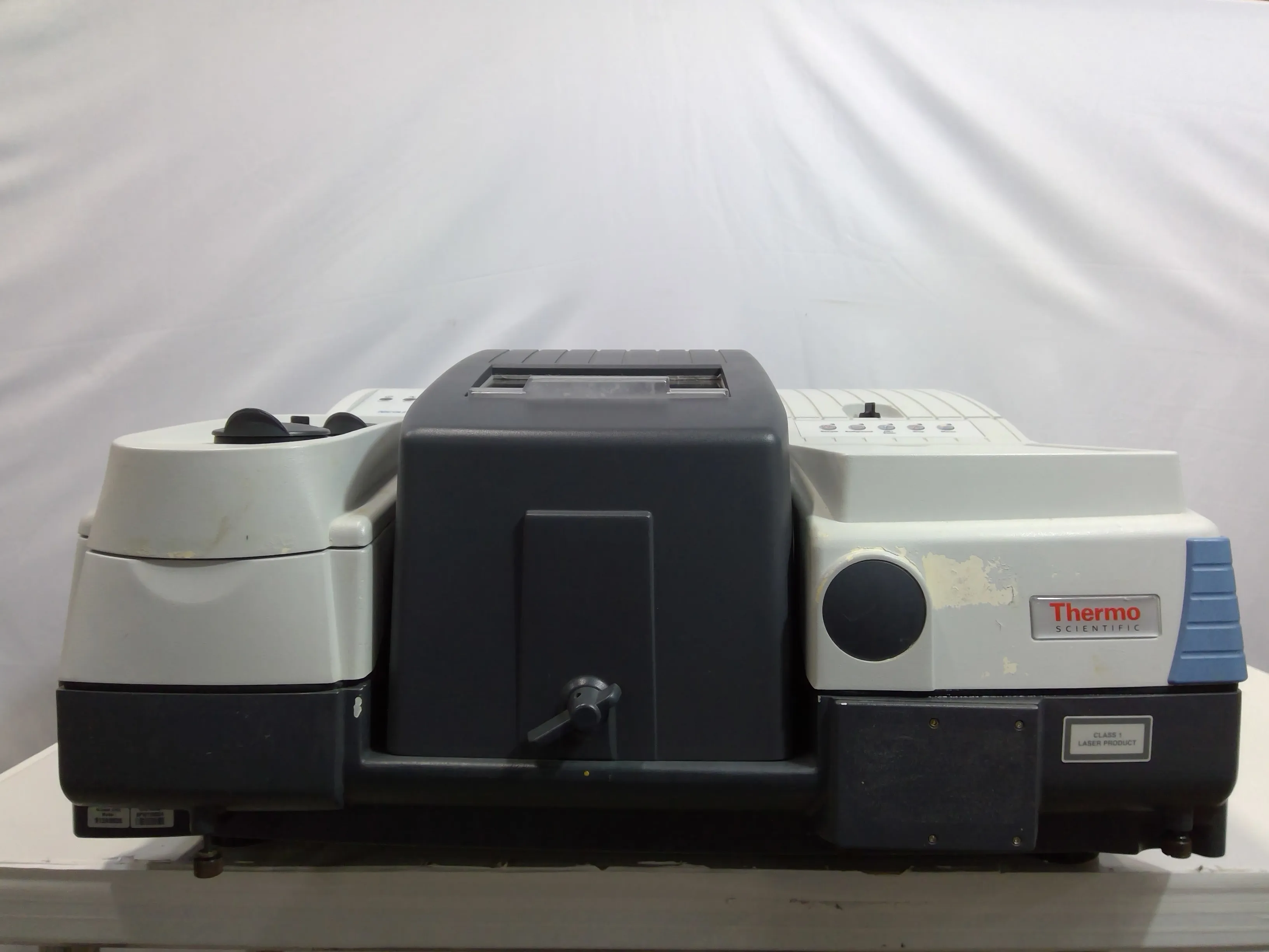 Thermo Nicolet 6700 FT-IR Spectrometer