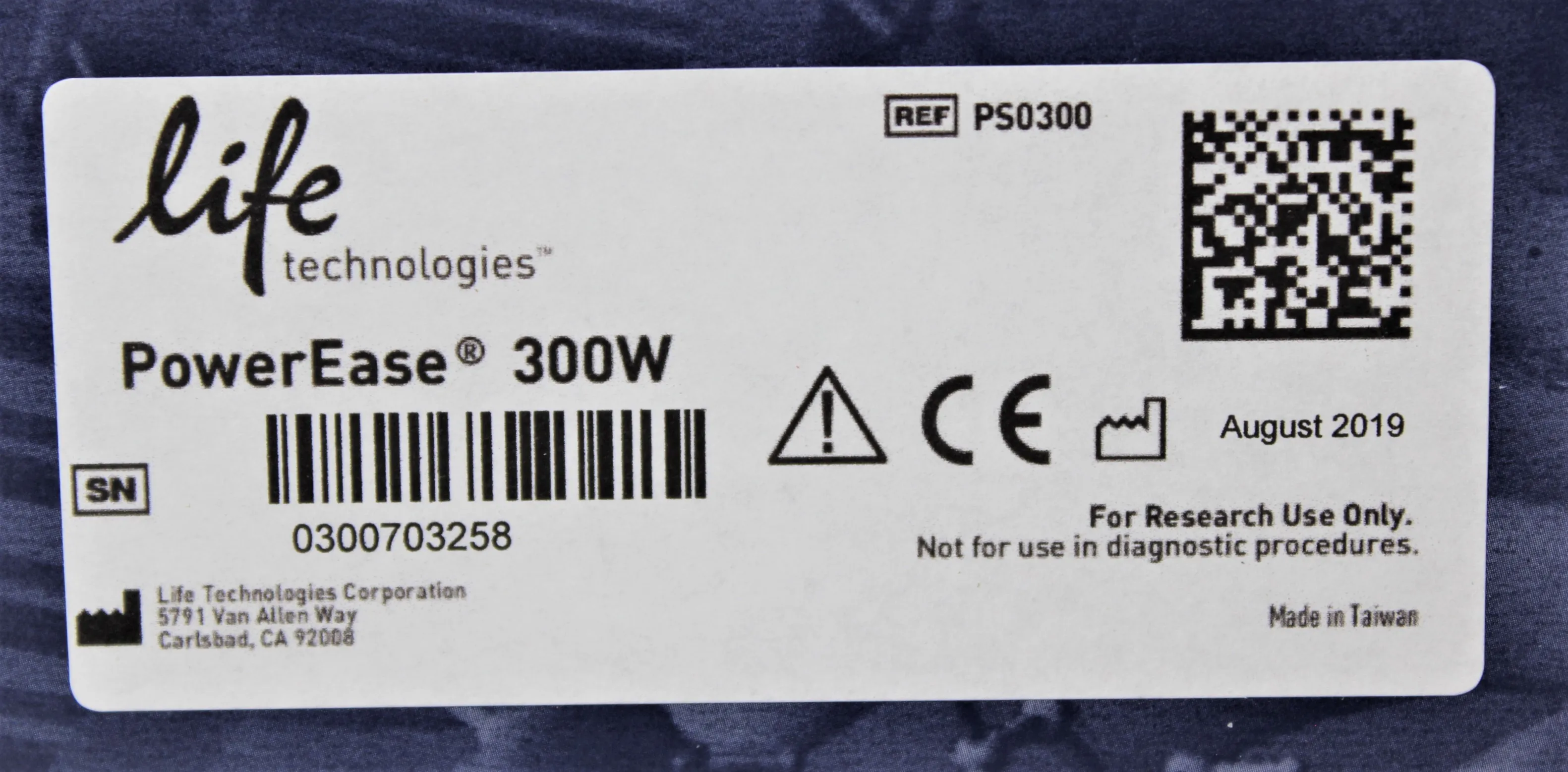 Life Technologies PowerEase 300W PS0300 Programmable Power Supply for Gel Electrophoresis