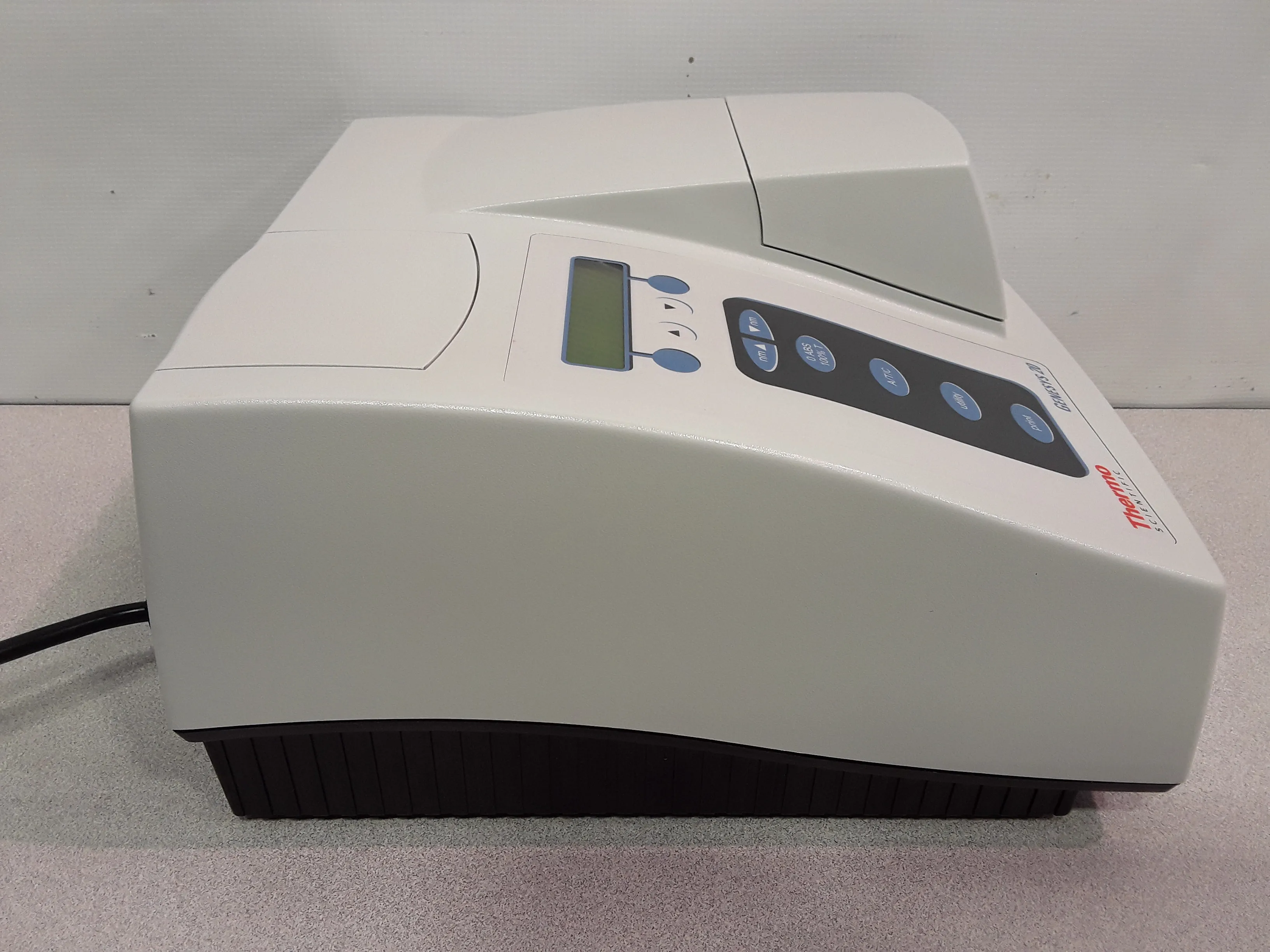 Thermo Fisher Scientific Genesys 20 Visible Spectrometer 4001/4