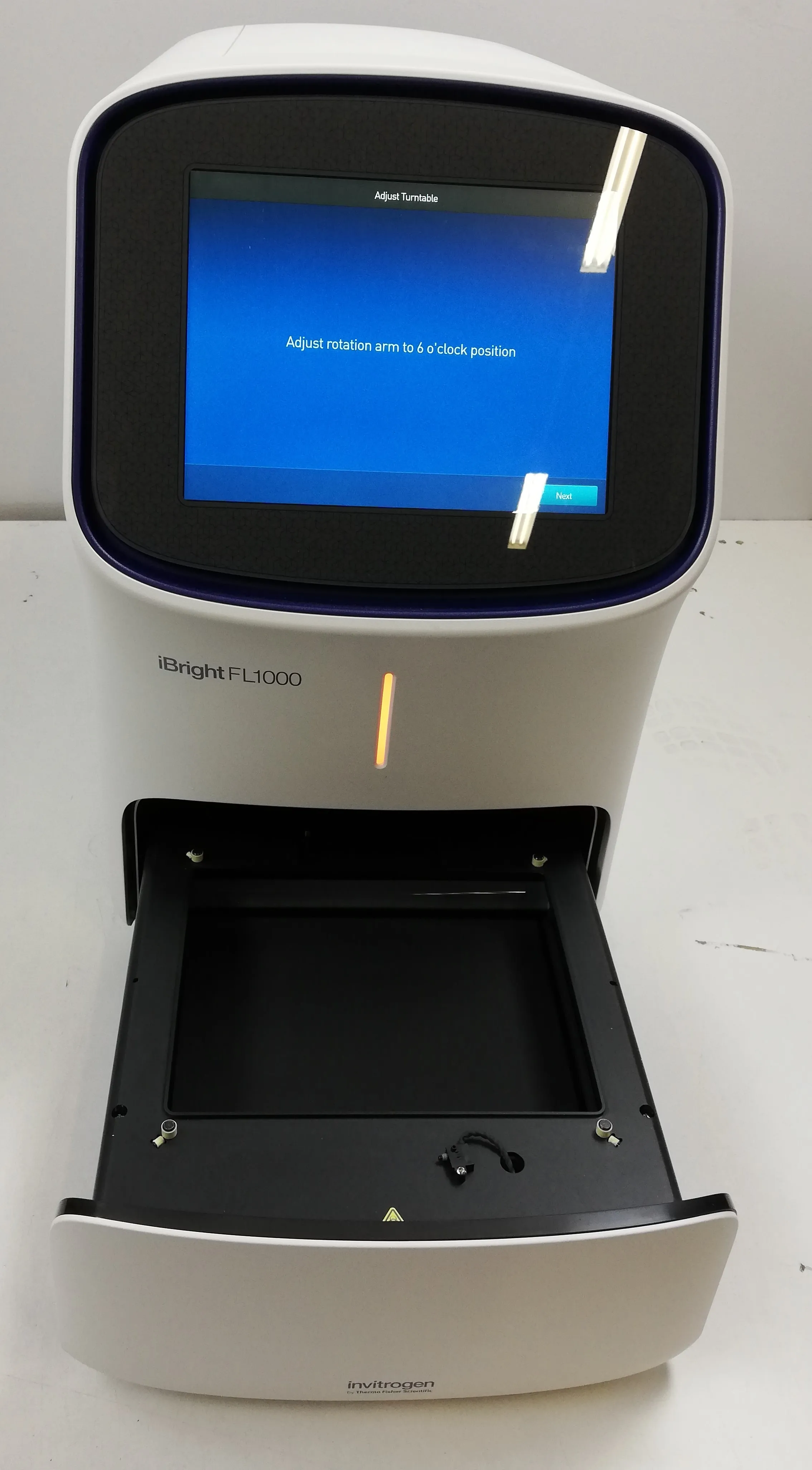 Used Invitrogen iBright FL1000 Imaging System