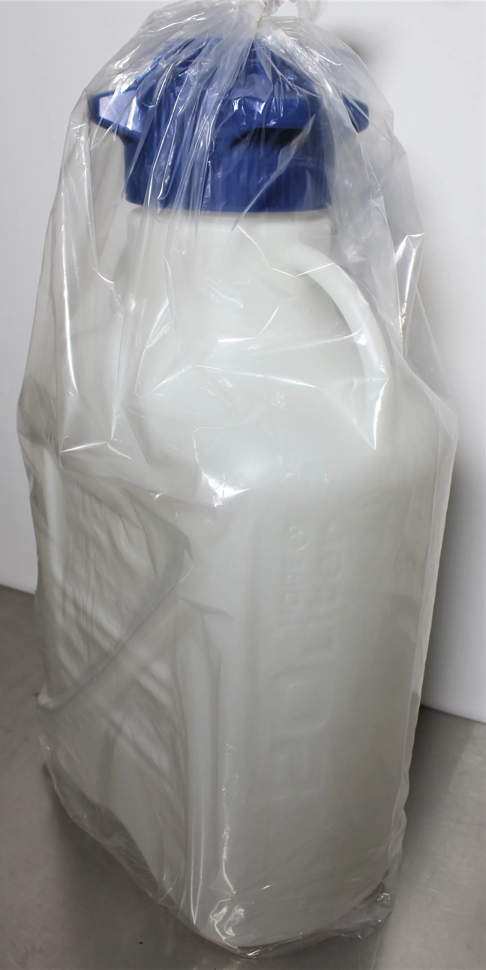 VWR HDPE Wide Mouth 20L 89170-772 Carboy