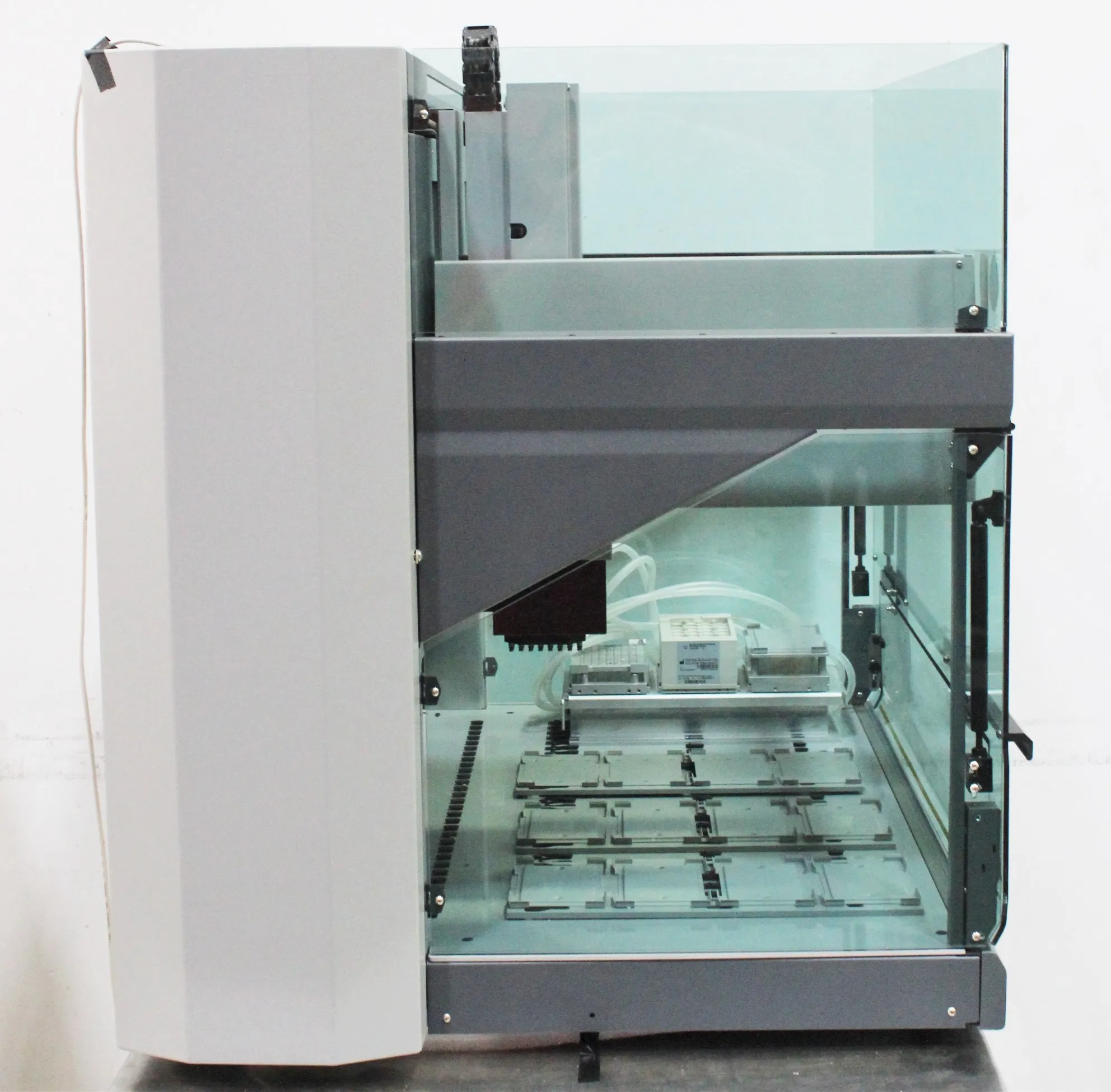 TECAN Freedom Evo 100 Automated Liquid Handler