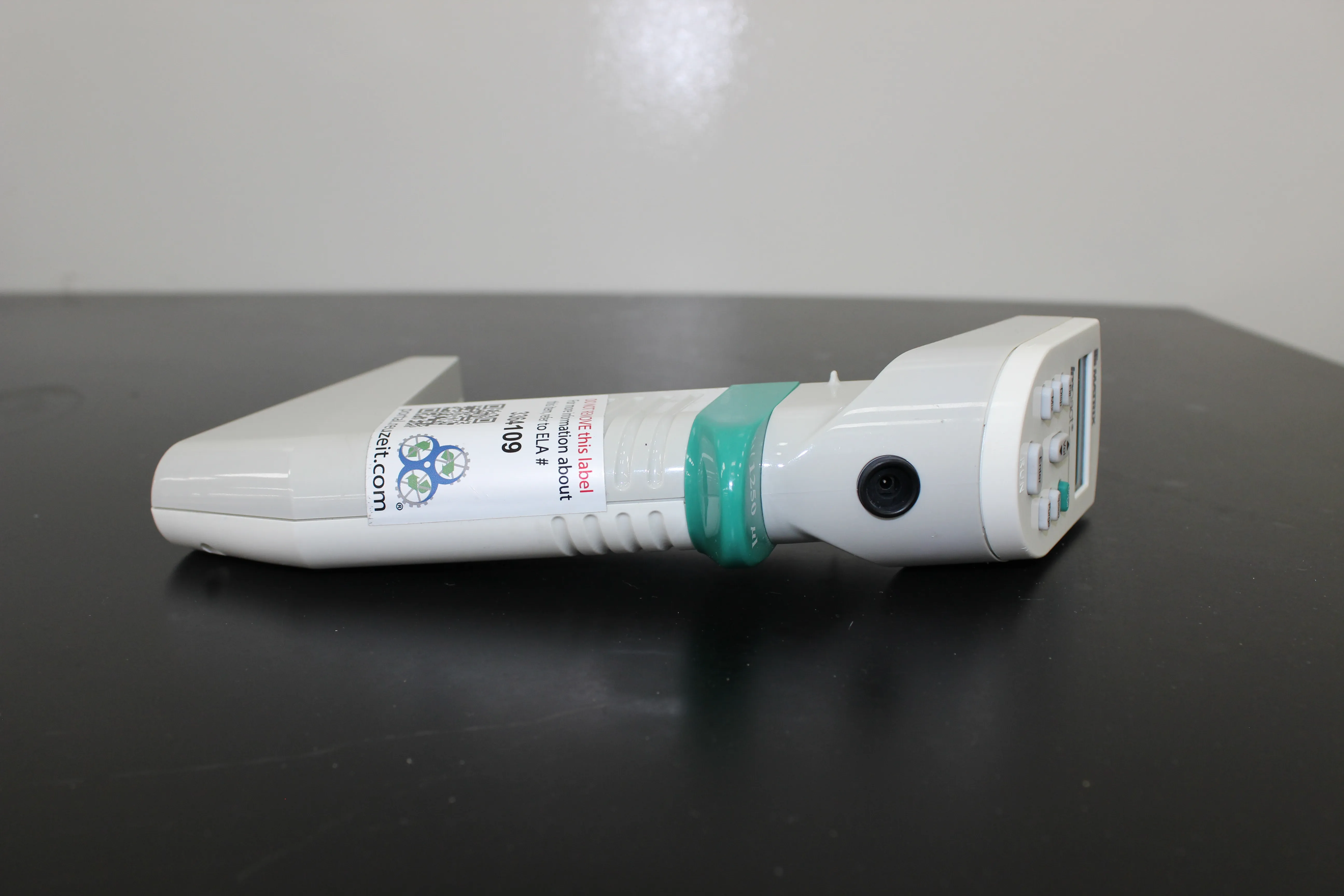 Matrix Impact Multichannel Electronic Pipette