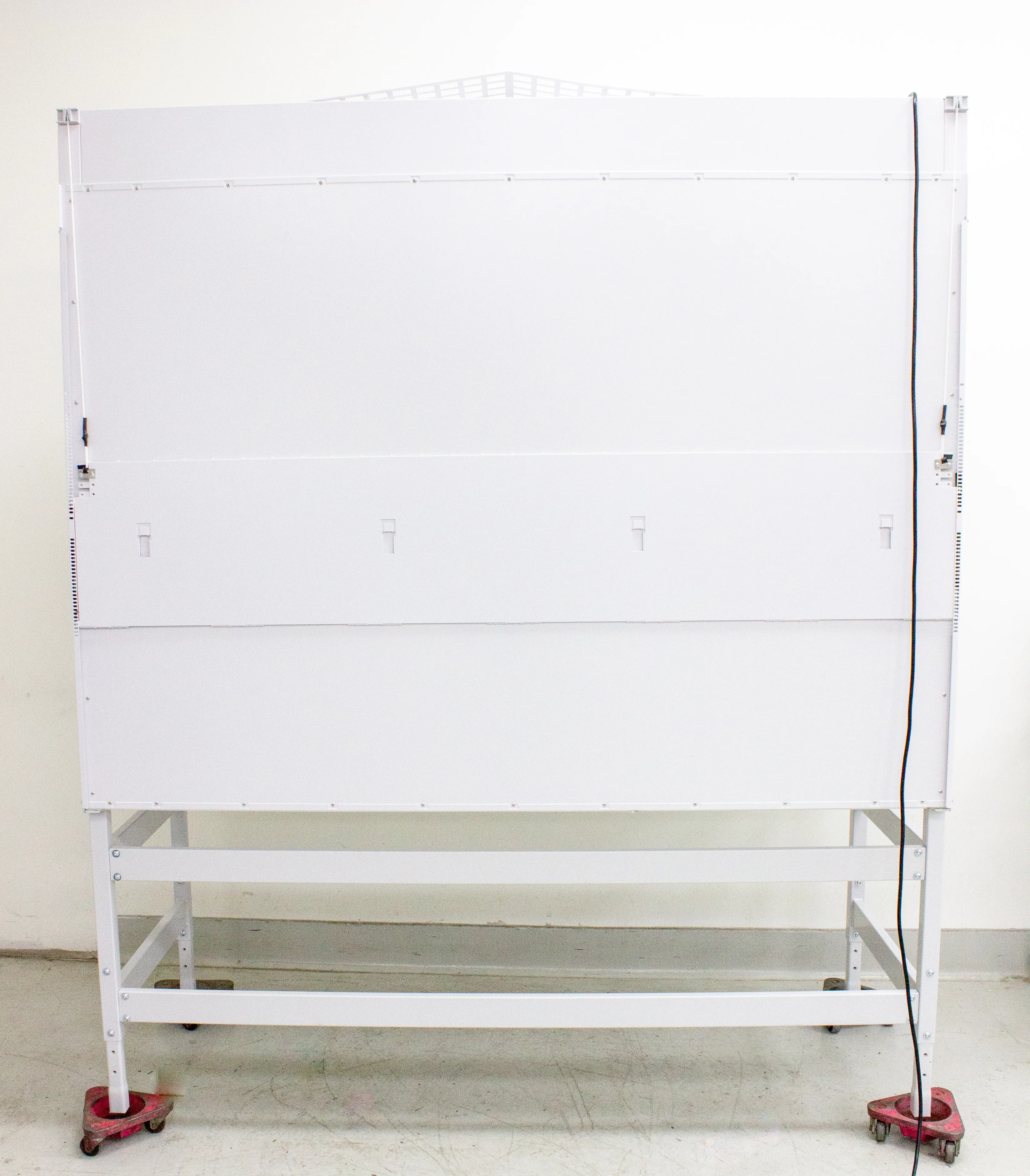 Thermo Scientific 1300 Series Class II, Type A2 Biological Safety Cabinet Model 1377