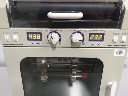 UVP HM-4000 Multidizer / Hybridization Oven