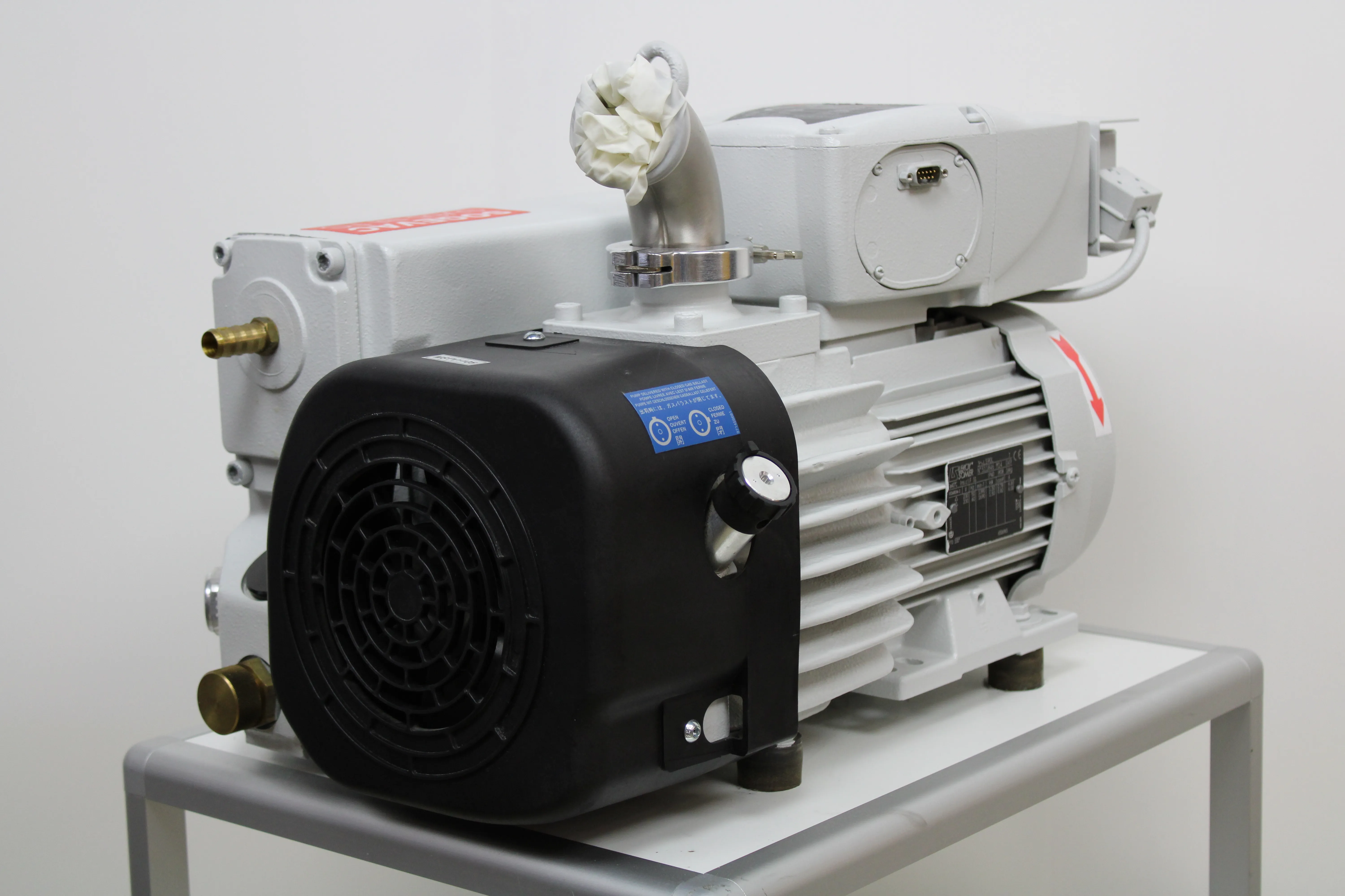 Leybold Sogevac SOGEVAC SV65BIFC 960465V013001 Vacuum Pump 230V 50Hz/60Hz Used in Good Condition