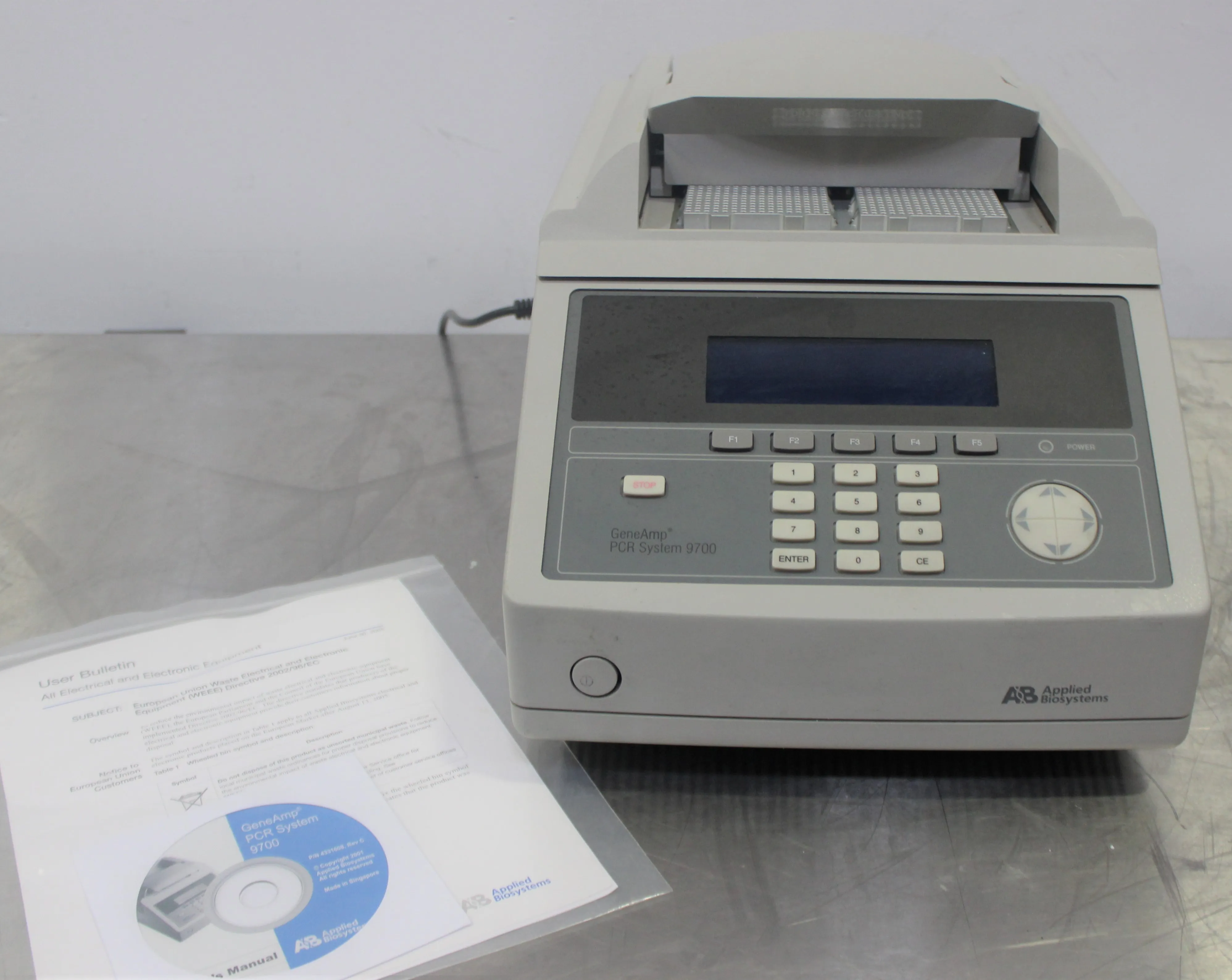 Used Applied Biosystems 9700 PCR Thermal Cycler N8050200R 120V/220V 50Hz/60Hz