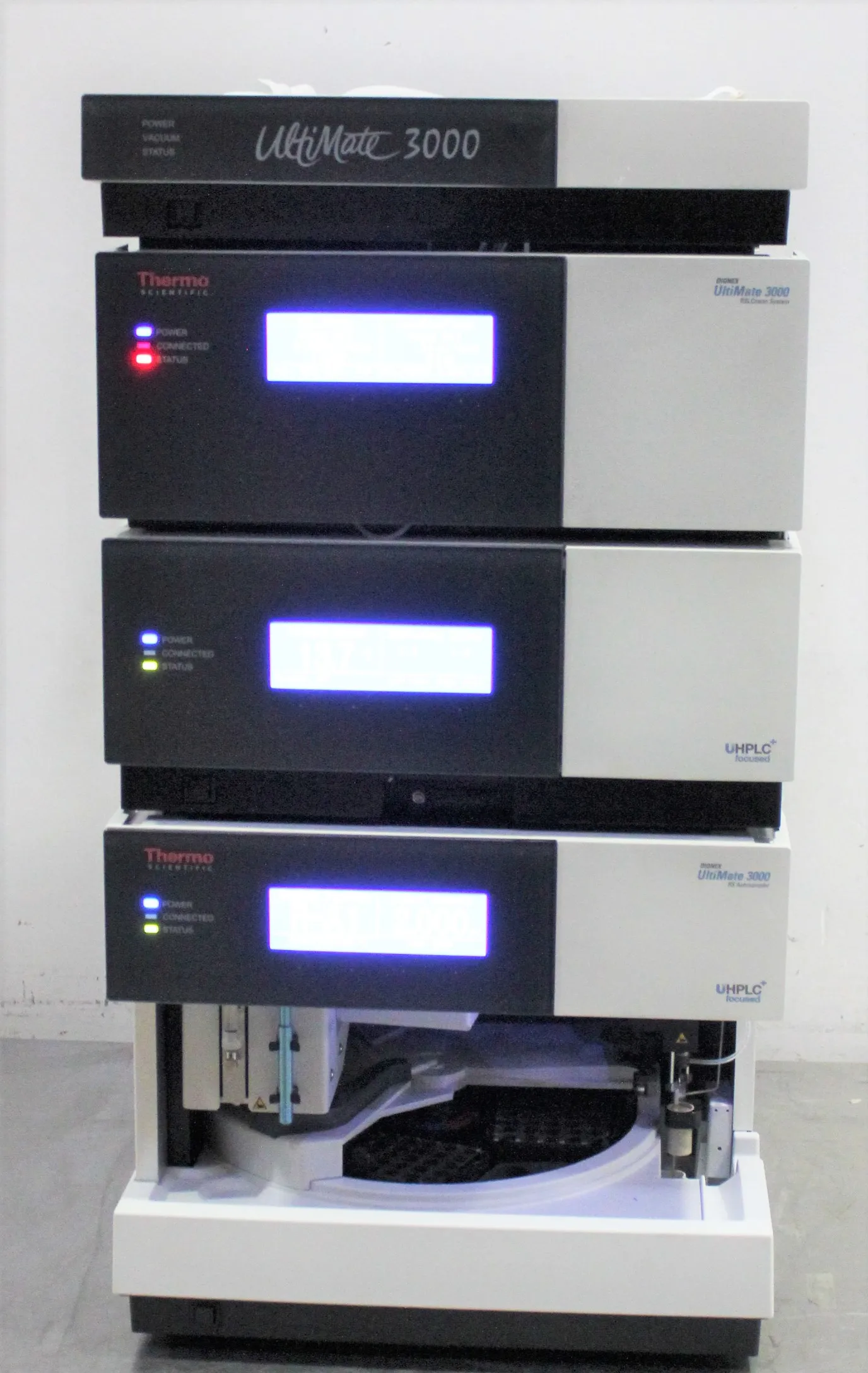 Thermo Scientific UltiMate NCS-3500RS Nano HPLC System with WPS-3000 TPL RS Injector