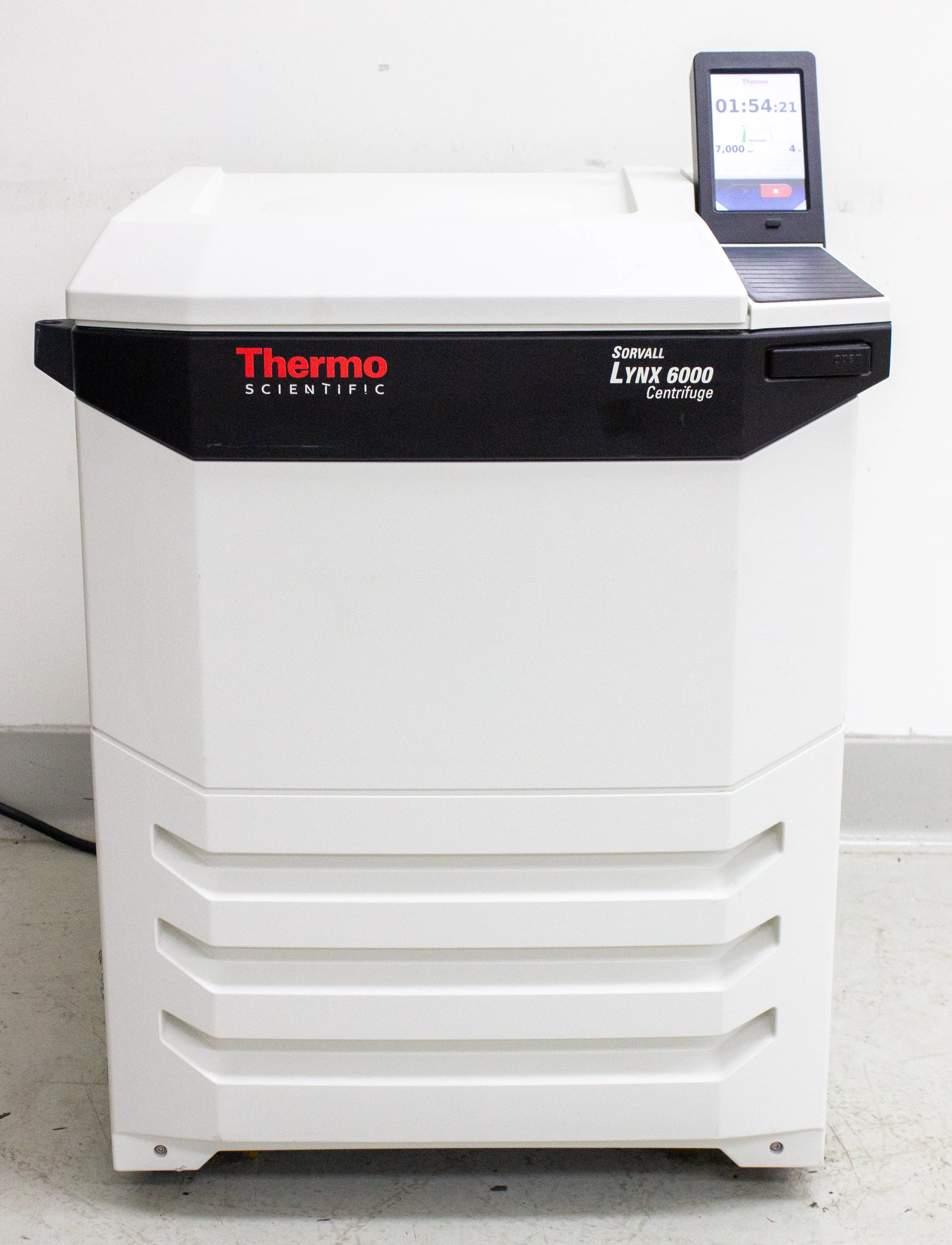 Thermo Fisher Scientific Sorvall Lynx 6000 Centrifuge