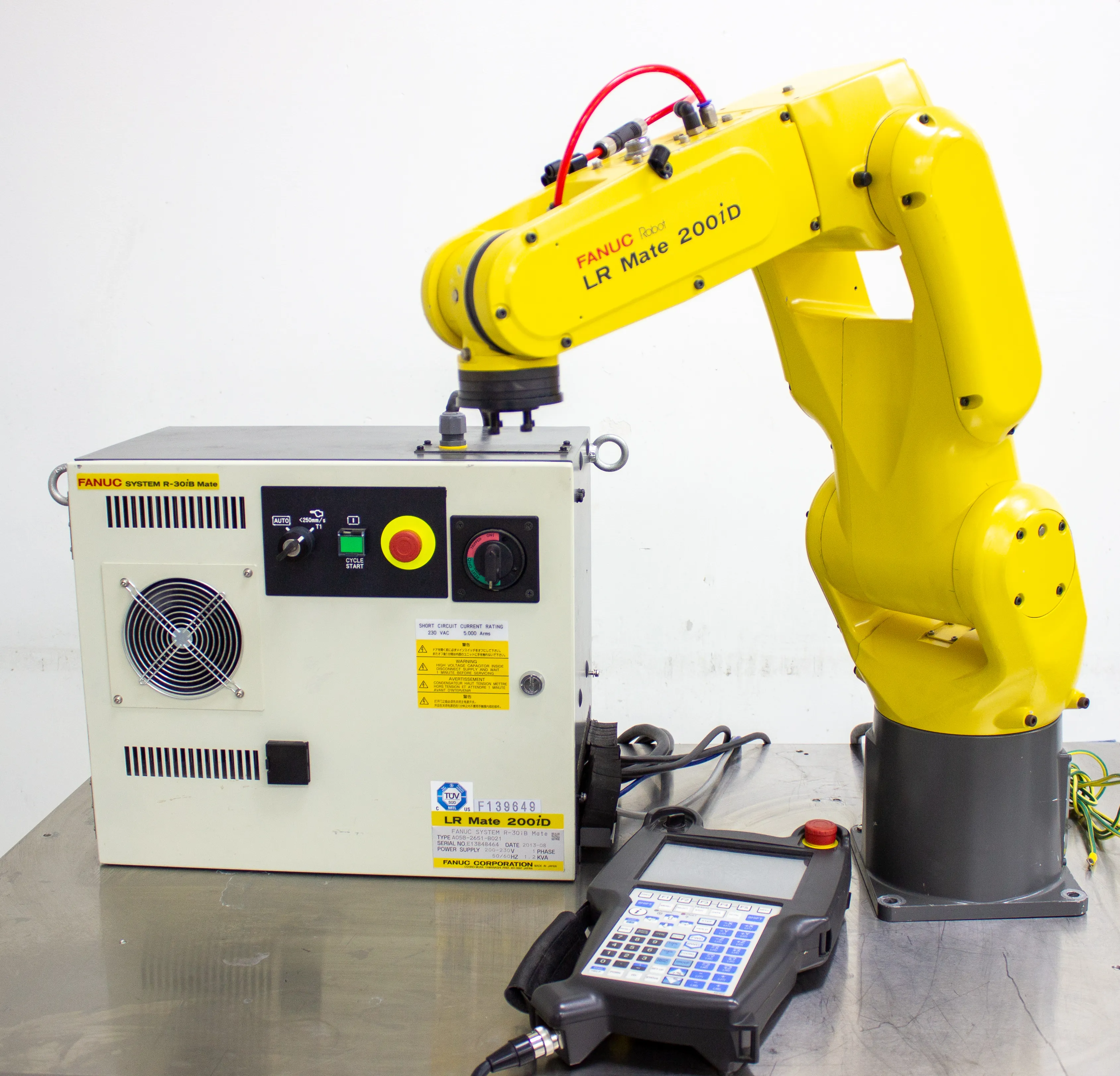 Used Fanuc Robot Arm LR Mate 200iD & R-30iB Mate Controller